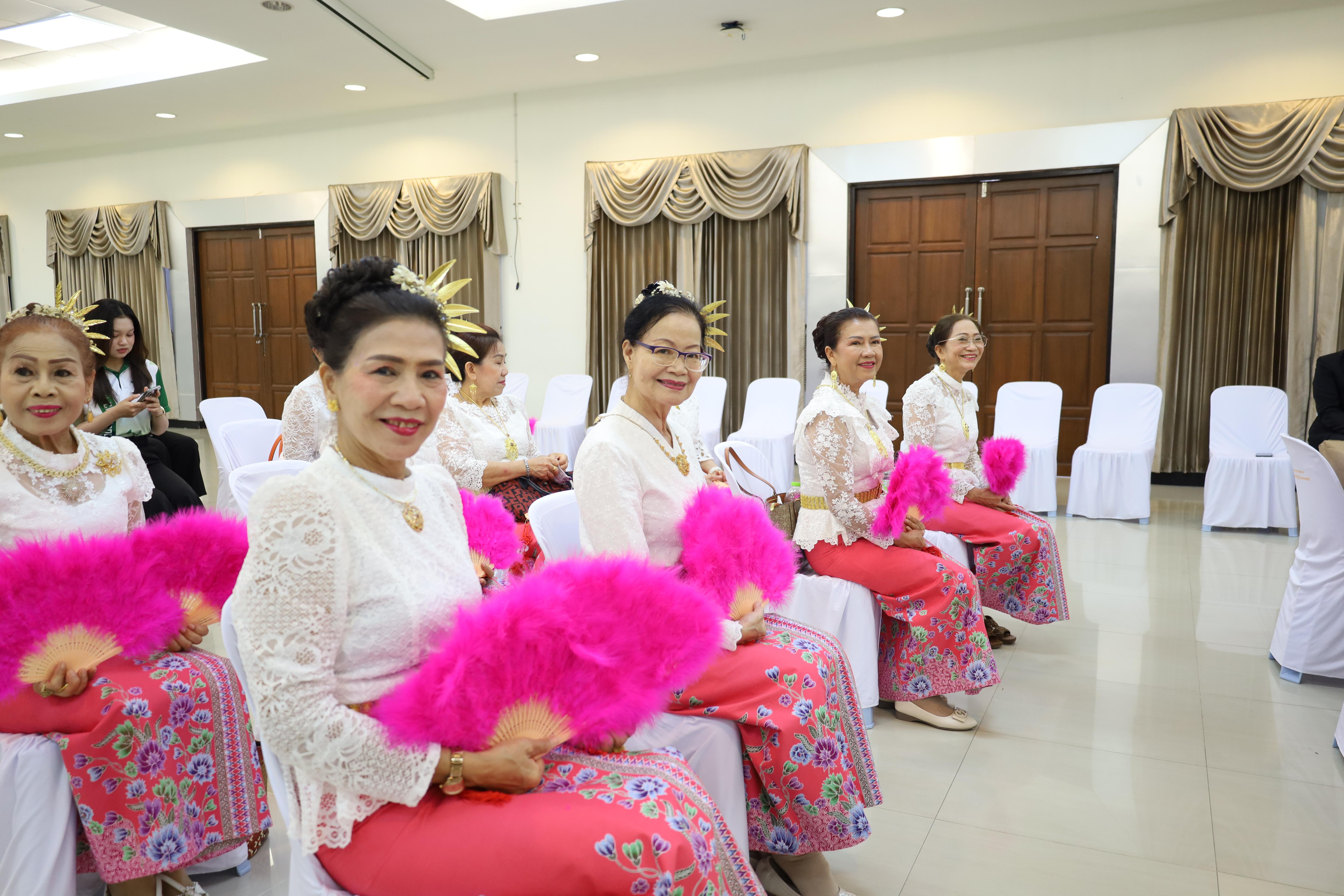 18. MOU โครงการวิจัยการพัฒนาโปรแกรมดูแลผู้สูงอายุฯ