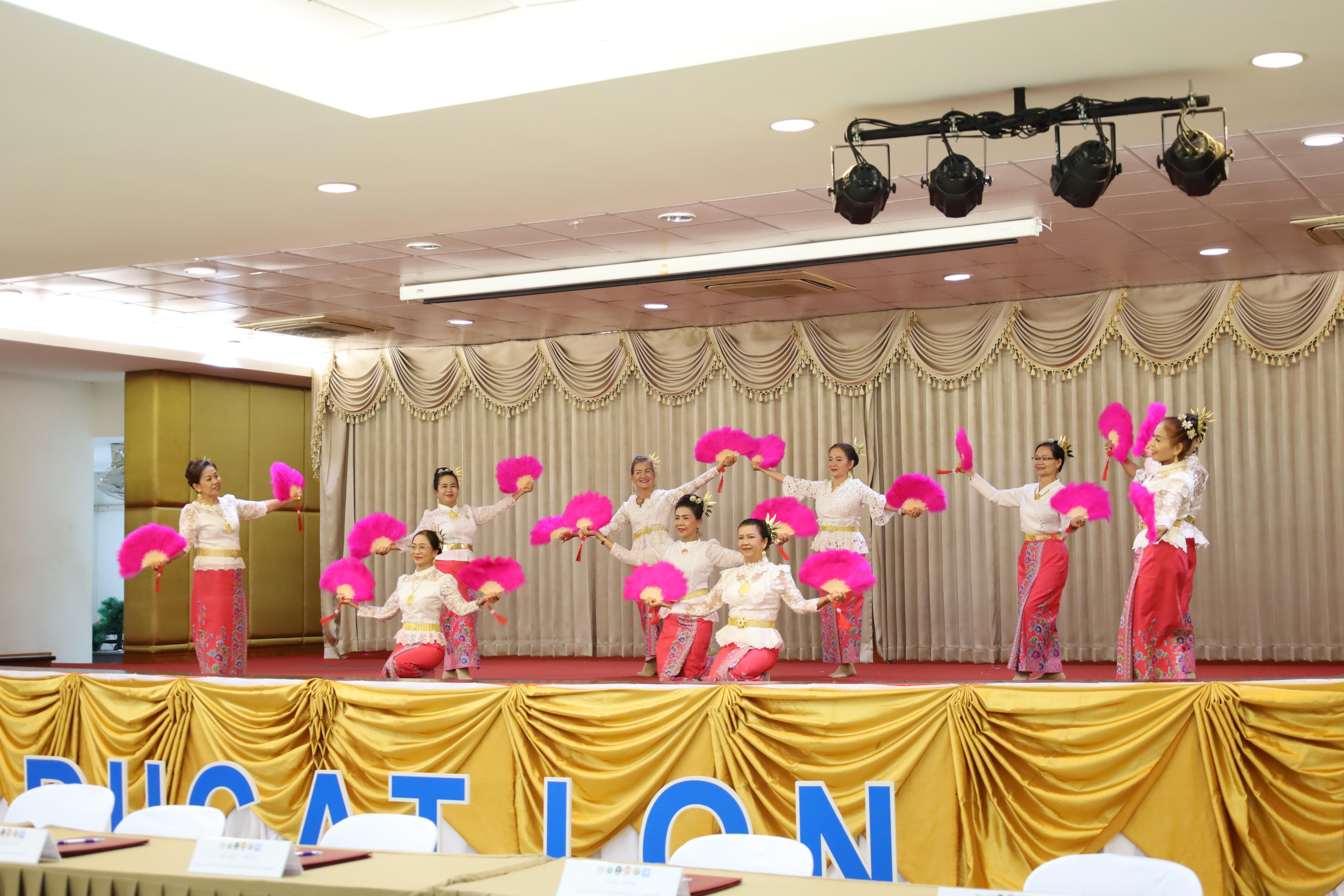 52. MOU โครงการวิจัยการพัฒนาโปรแกรมดูแลผู้สูงอายุฯ