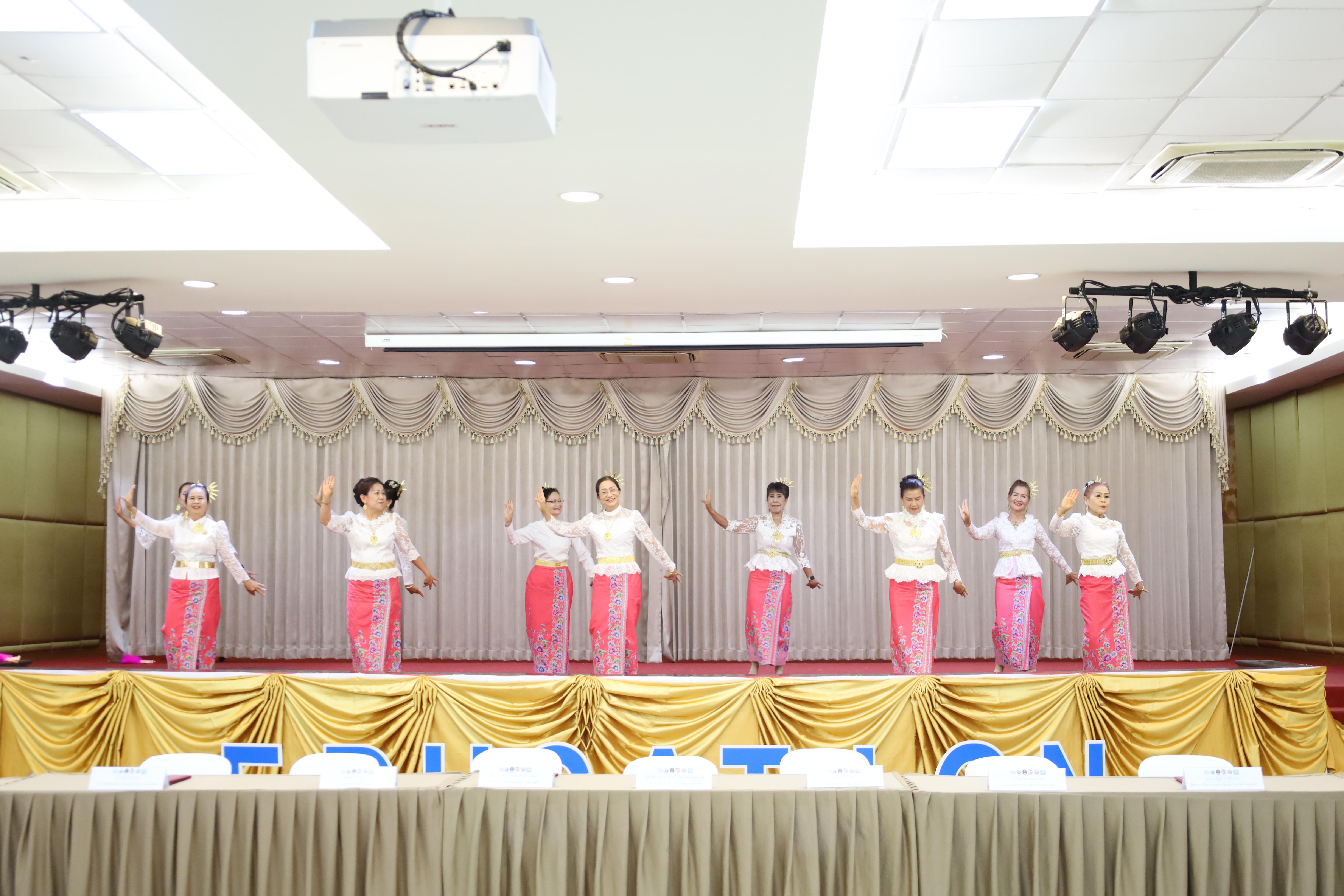 61. MOU โครงการวิจัยการพัฒนาโปรแกรมดูแลผู้สูงอายุฯ