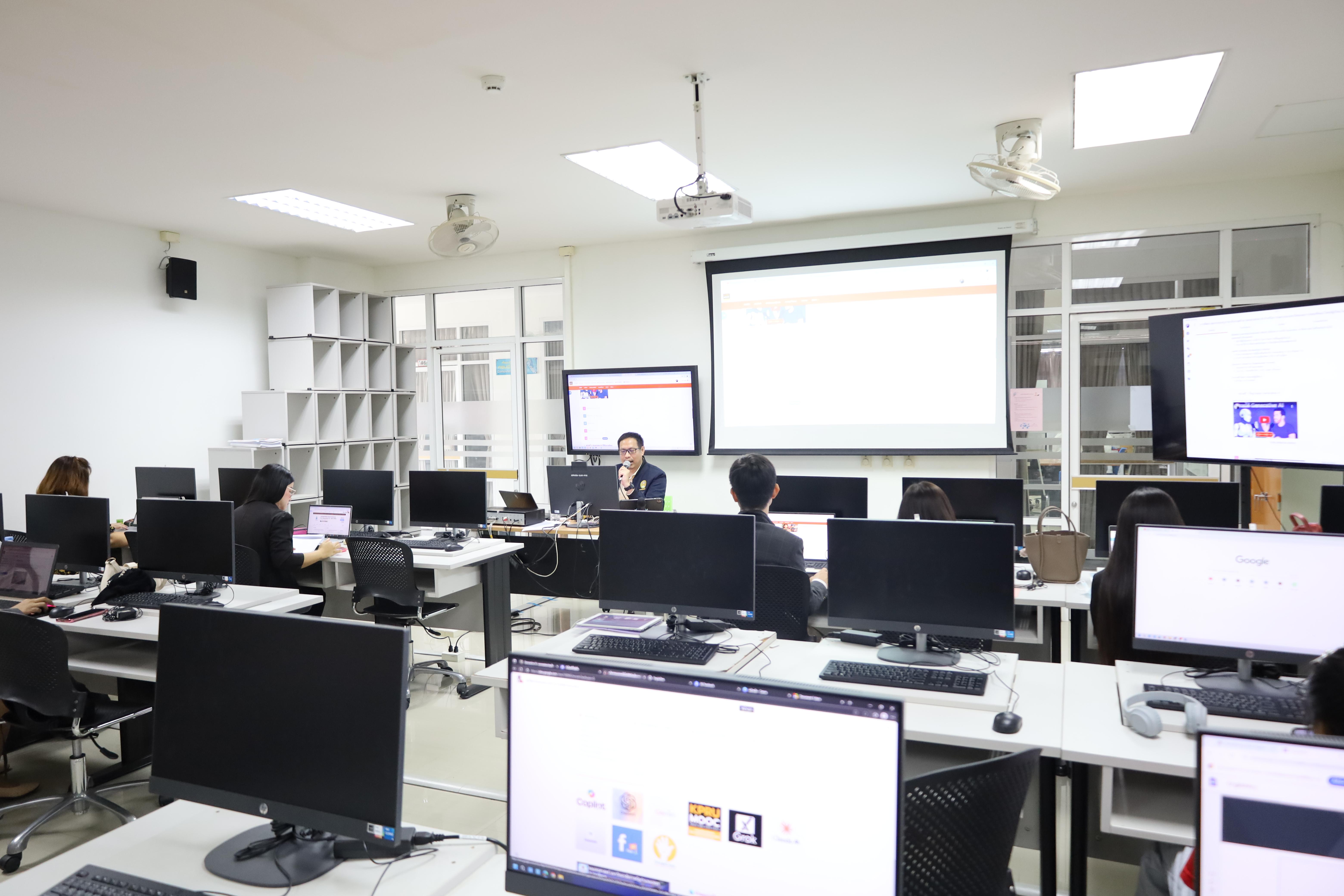 6. กิจกรรมอบรมหลักสูตรระยะสั้น (Non-degree) การพัฒนาสมรรถนะครูภาษาอังกฤษด้วย Generative AI