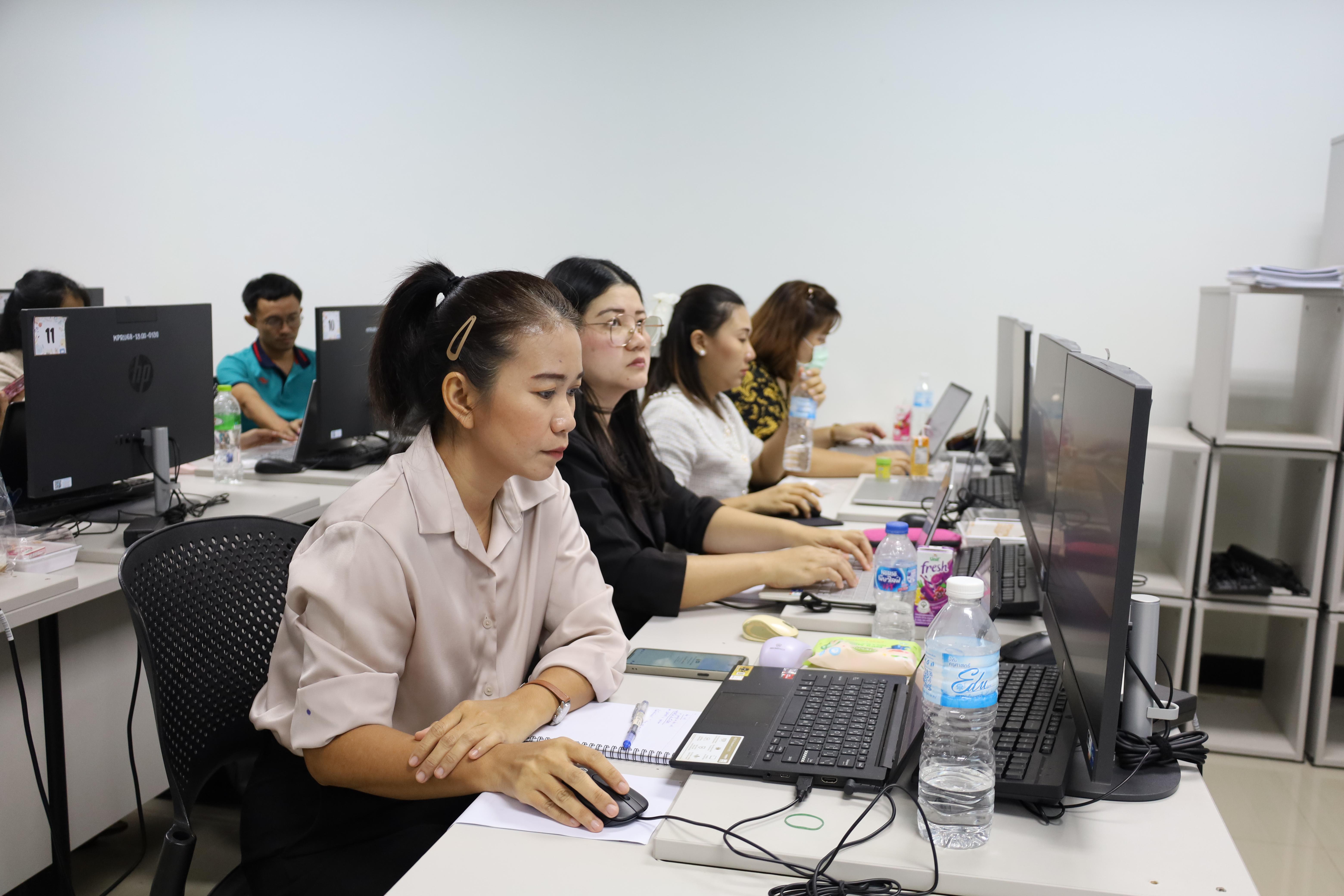 51. กิจกรรมอบรมหลักสูตรระยะสั้น (Non-degree) การพัฒนาสมรรถนะครูภาษาอังกฤษด้วย Generative AI