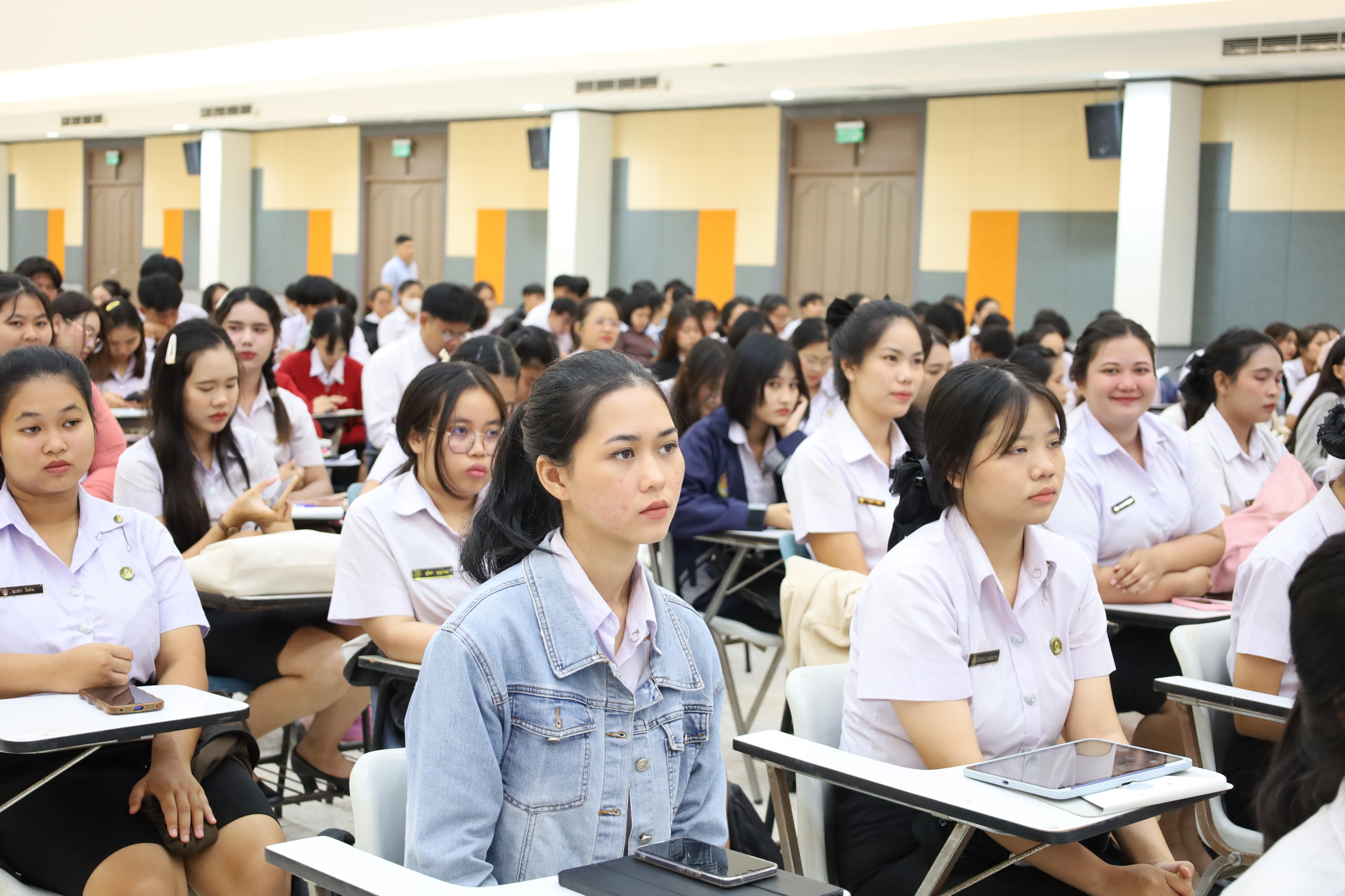 19. กิจกรรมสัมมนากลางภาคนักศึกษาฝึกประสบการณ์วิชาชีพครู ภาคเรียนที่ 1 ปีการศึกษา 2568
