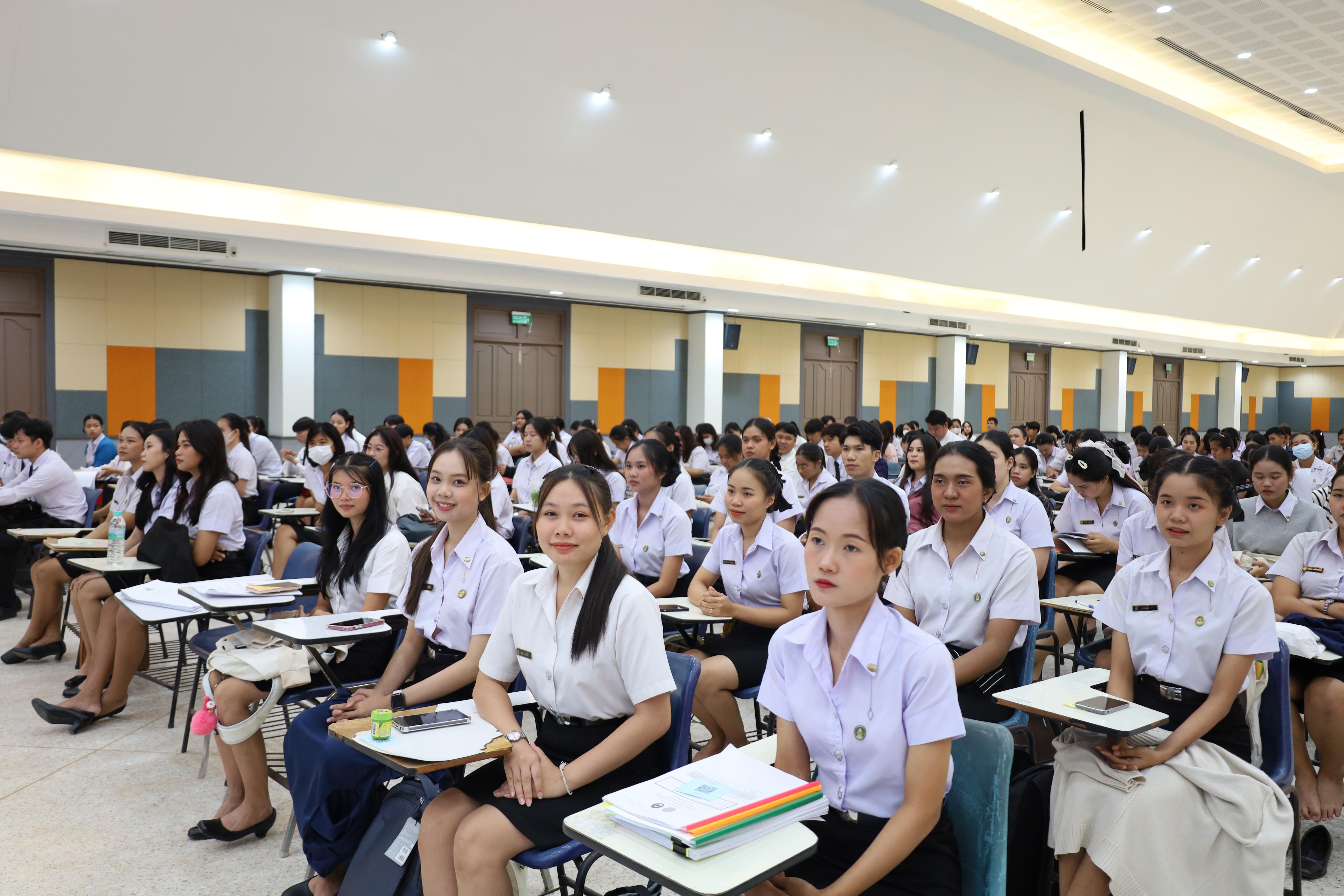 24. กิจกรรมสัมมนากลางภาคนักศึกษาฝึกประสบการณ์วิชาชีพครู ภาคเรียนที่ 1 ปีการศึกษา 2568