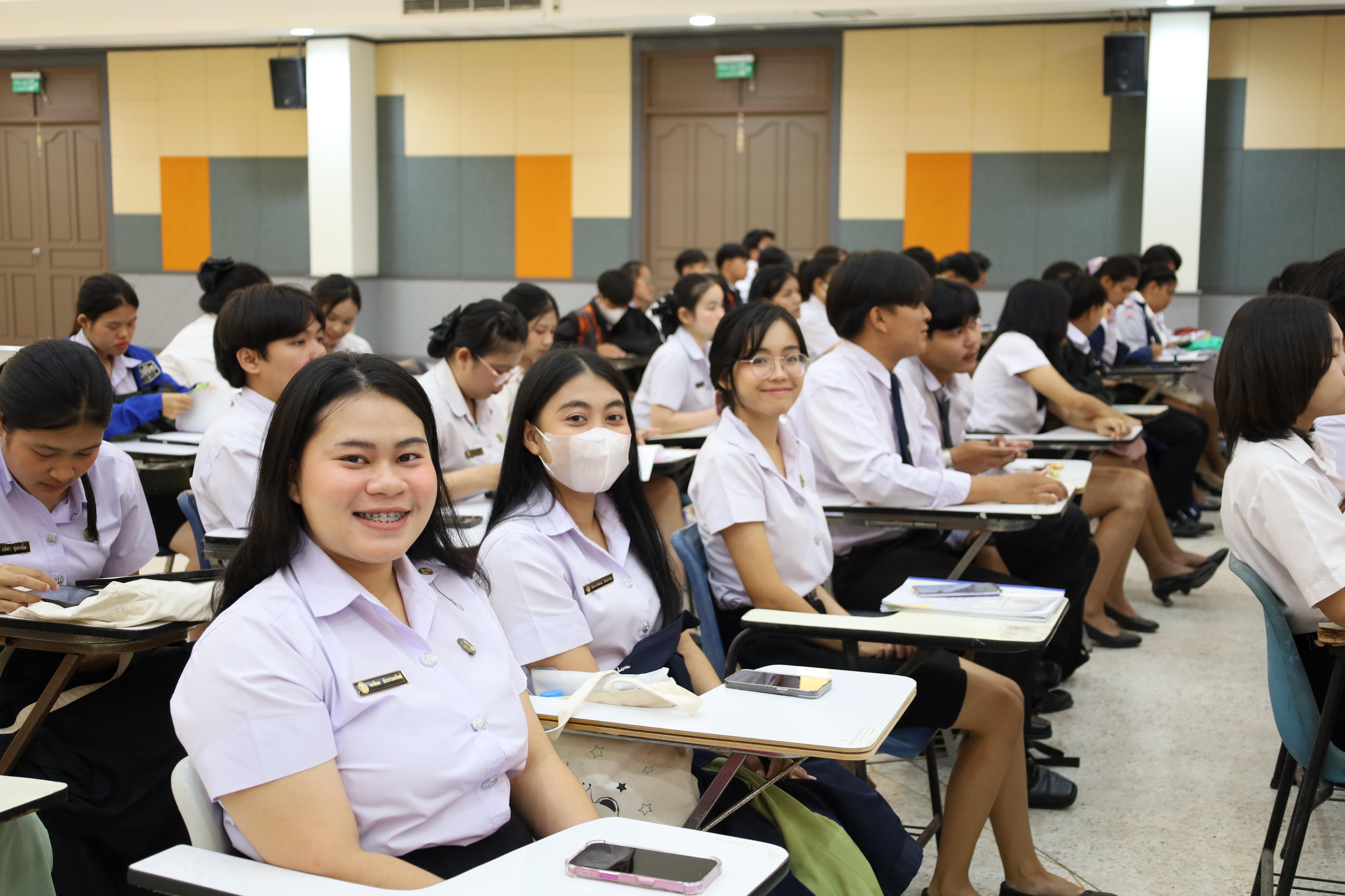 57. กิจกรรมสัมมนากลางภาคนักศึกษาฝึกประสบการณ์วิชาชีพครู ภาคเรียนที่ 1 ปีการศึกษา 2568