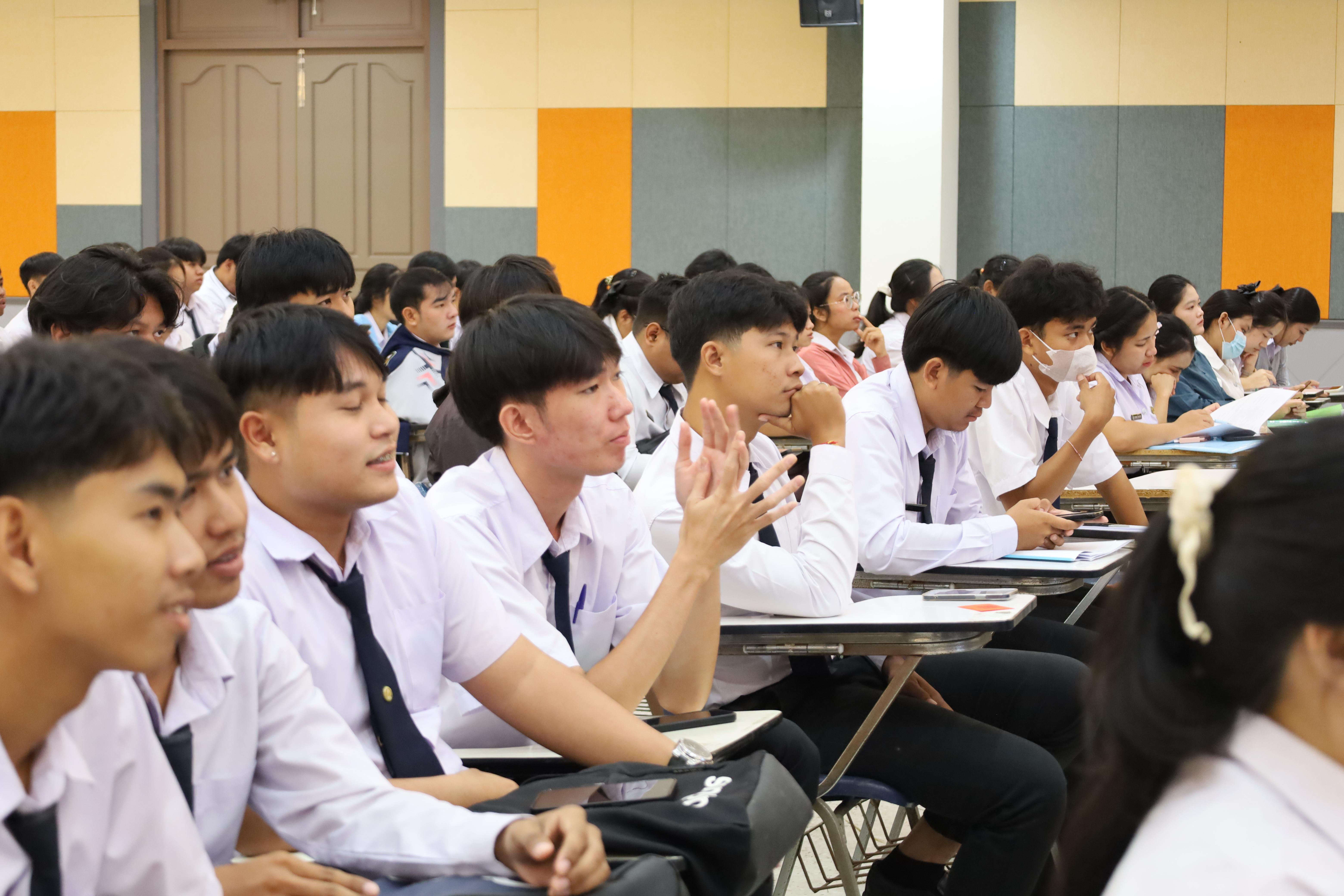 71. กิจกรรมสัมมนากลางภาคนักศึกษาฝึกประสบการณ์วิชาชีพครู ภาคเรียนที่ 1 ปีการศึกษา 2568