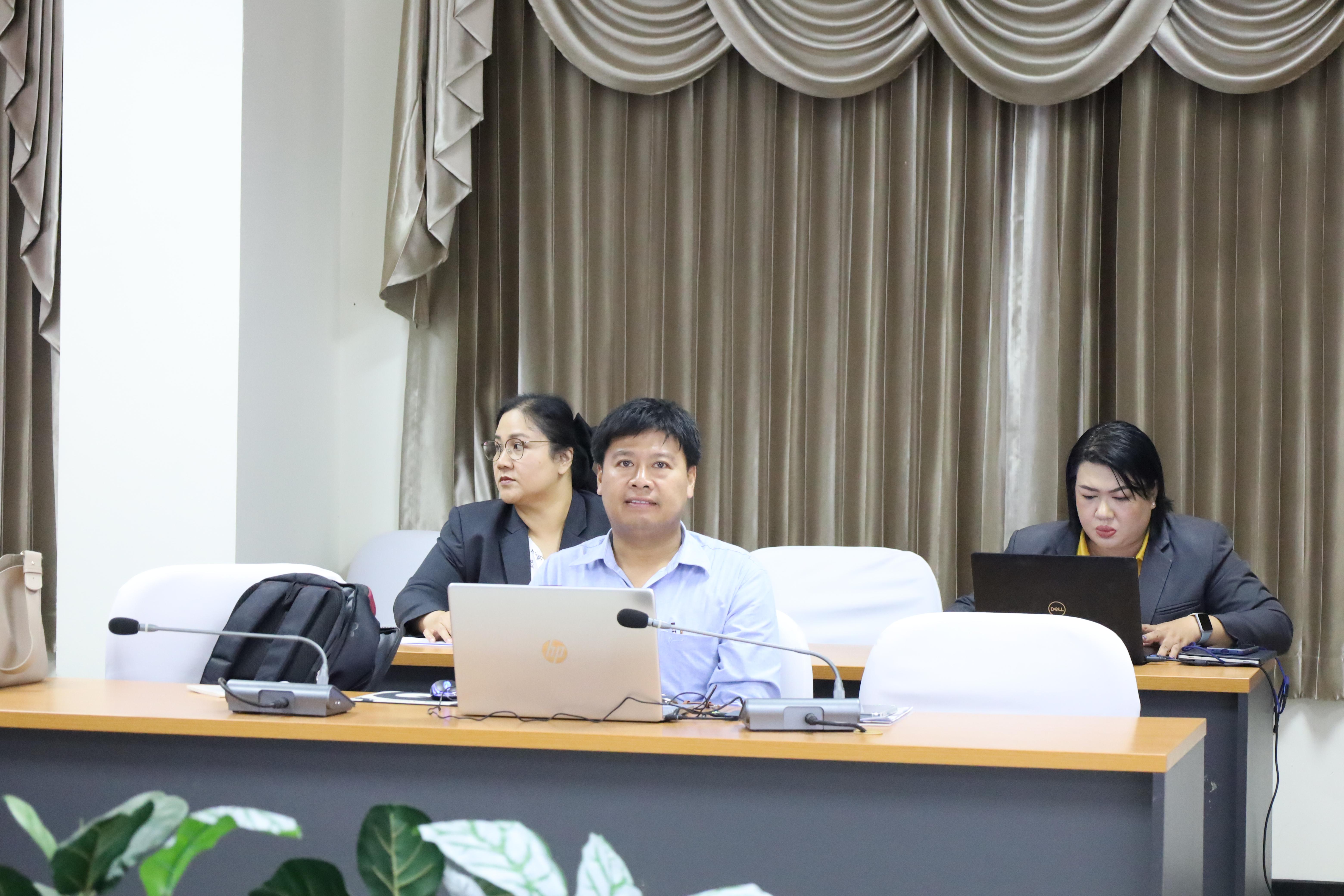 64. กิจกรรมการอบรมเชิงปฏิบัติการเทคนิคการเขียยนบทความวิจัยด้านการบริหารการศึกษาเพื่อการตีพิมพ์