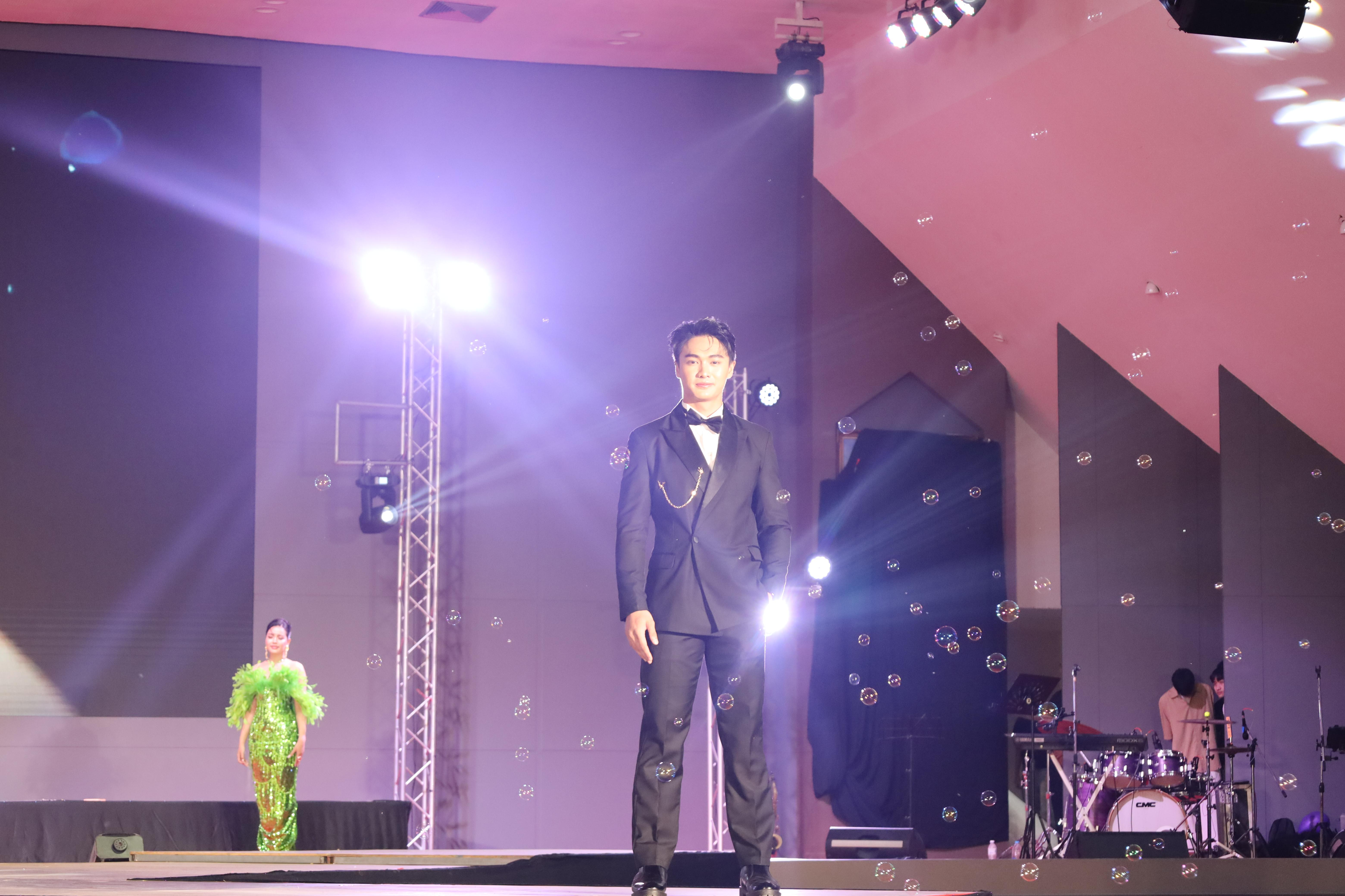 363. การประกวดดาว-เดือนครุศาสตร์ ประจำปี 2568 “Magical Freshy Night 2025”