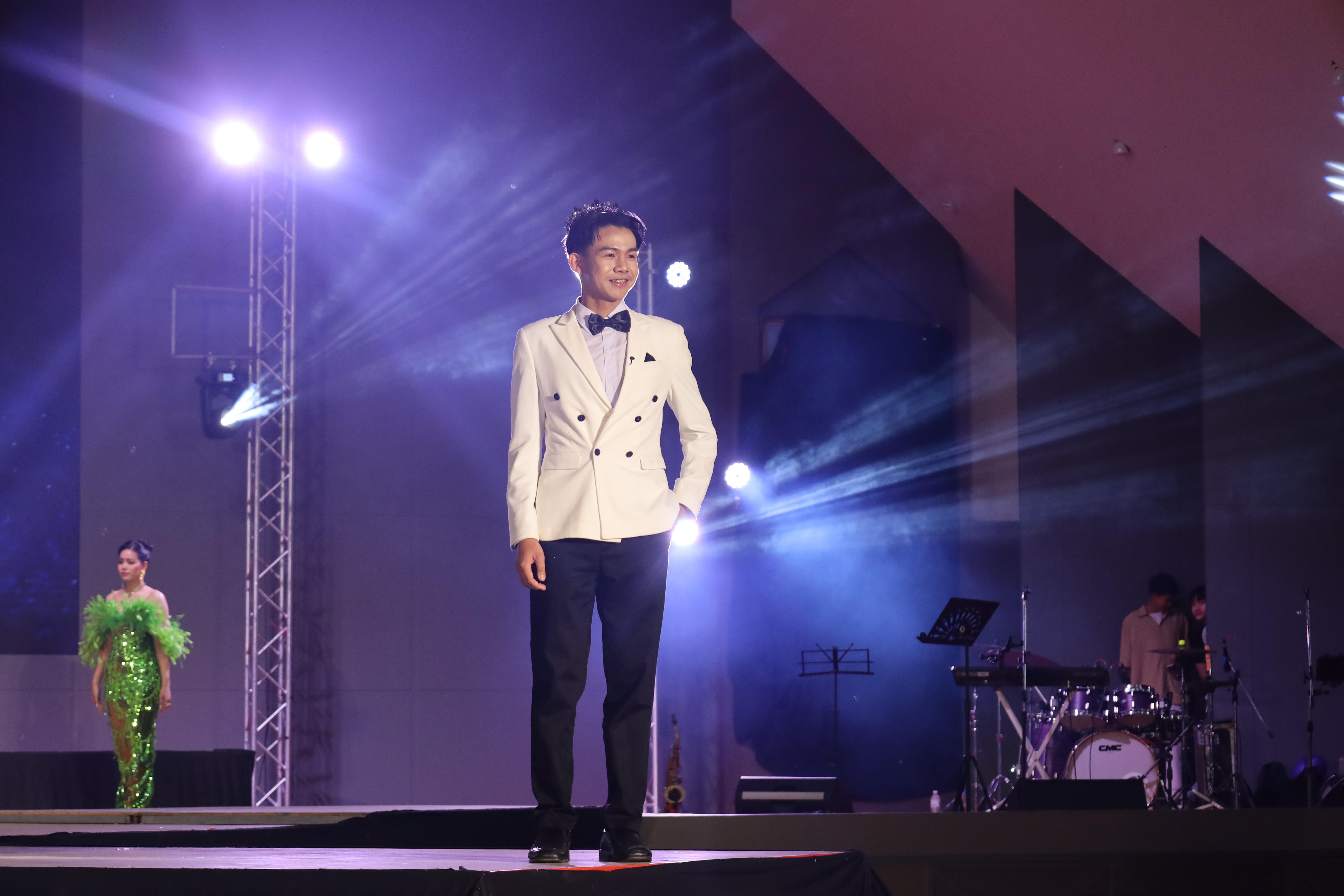 378. การประกวดดาว-เดือนครุศาสตร์ ประจำปี 2568 “Magical Freshy Night 2025”