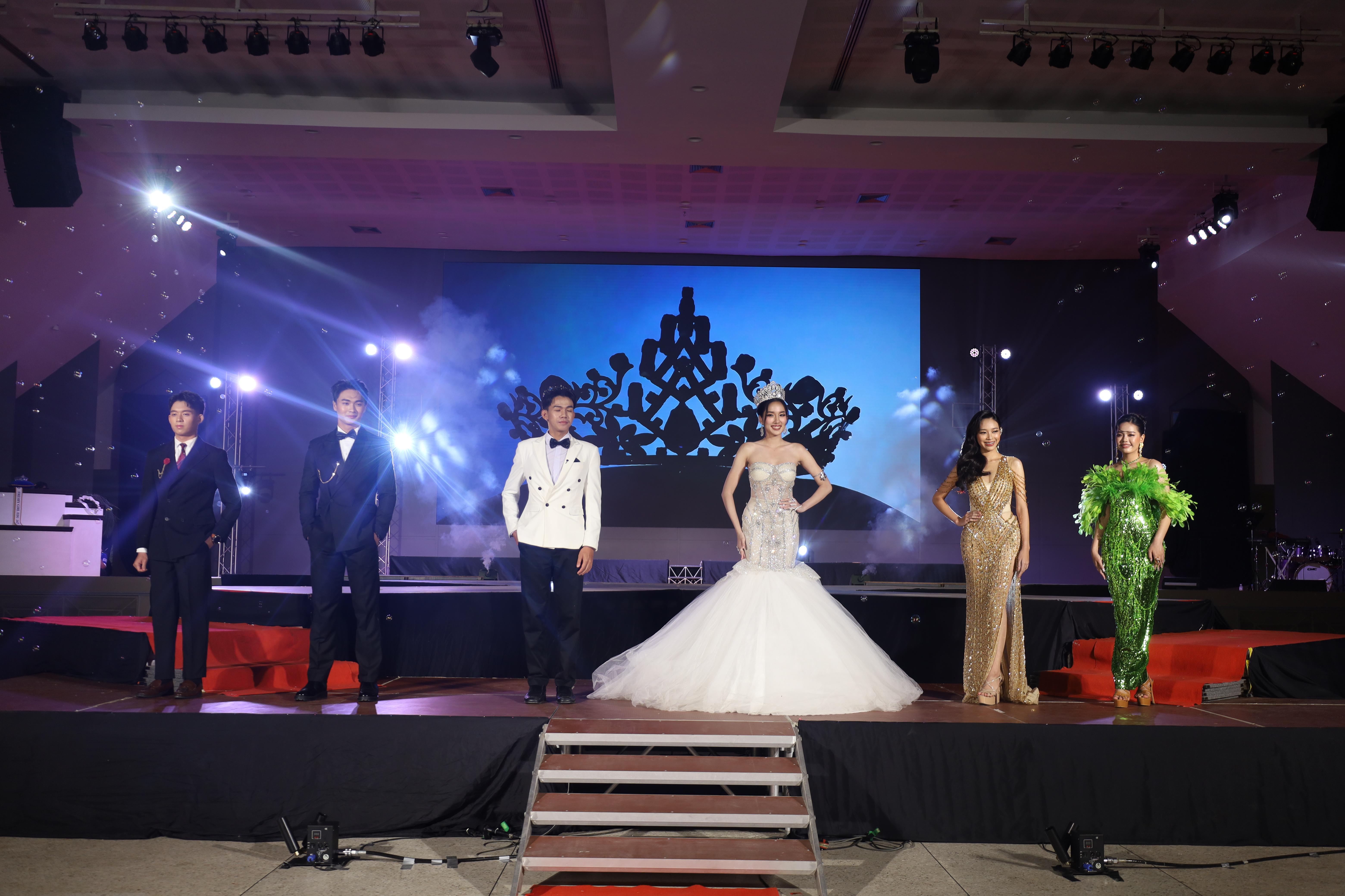 396. การประกวดดาว-เดือนครุศาสตร์ ประจำปี 2568 “Magical Freshy Night 2025”
