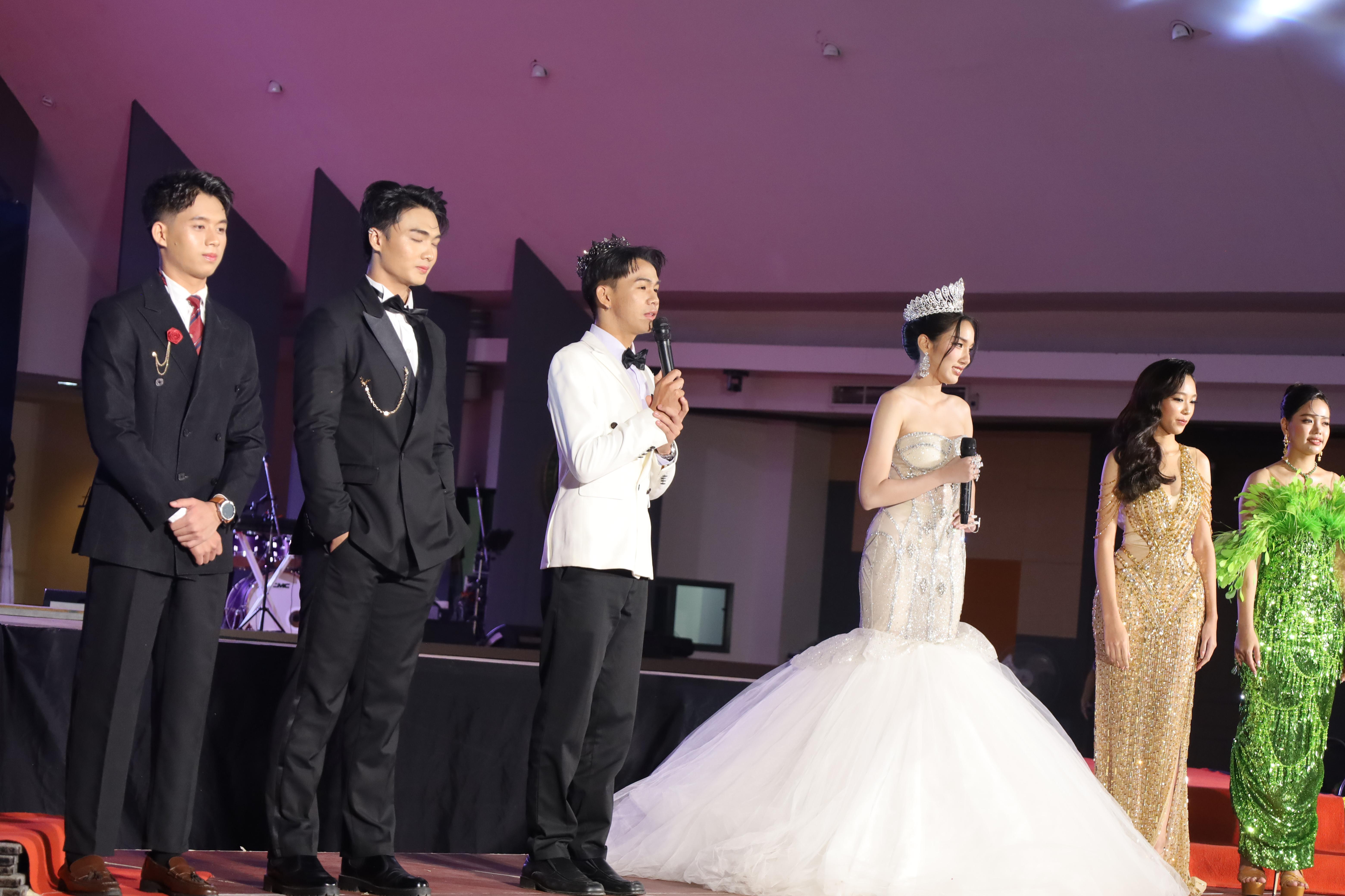 411. การประกวดดาว-เดือนครุศาสตร์ ประจำปี 2568 “Magical Freshy Night 2025”