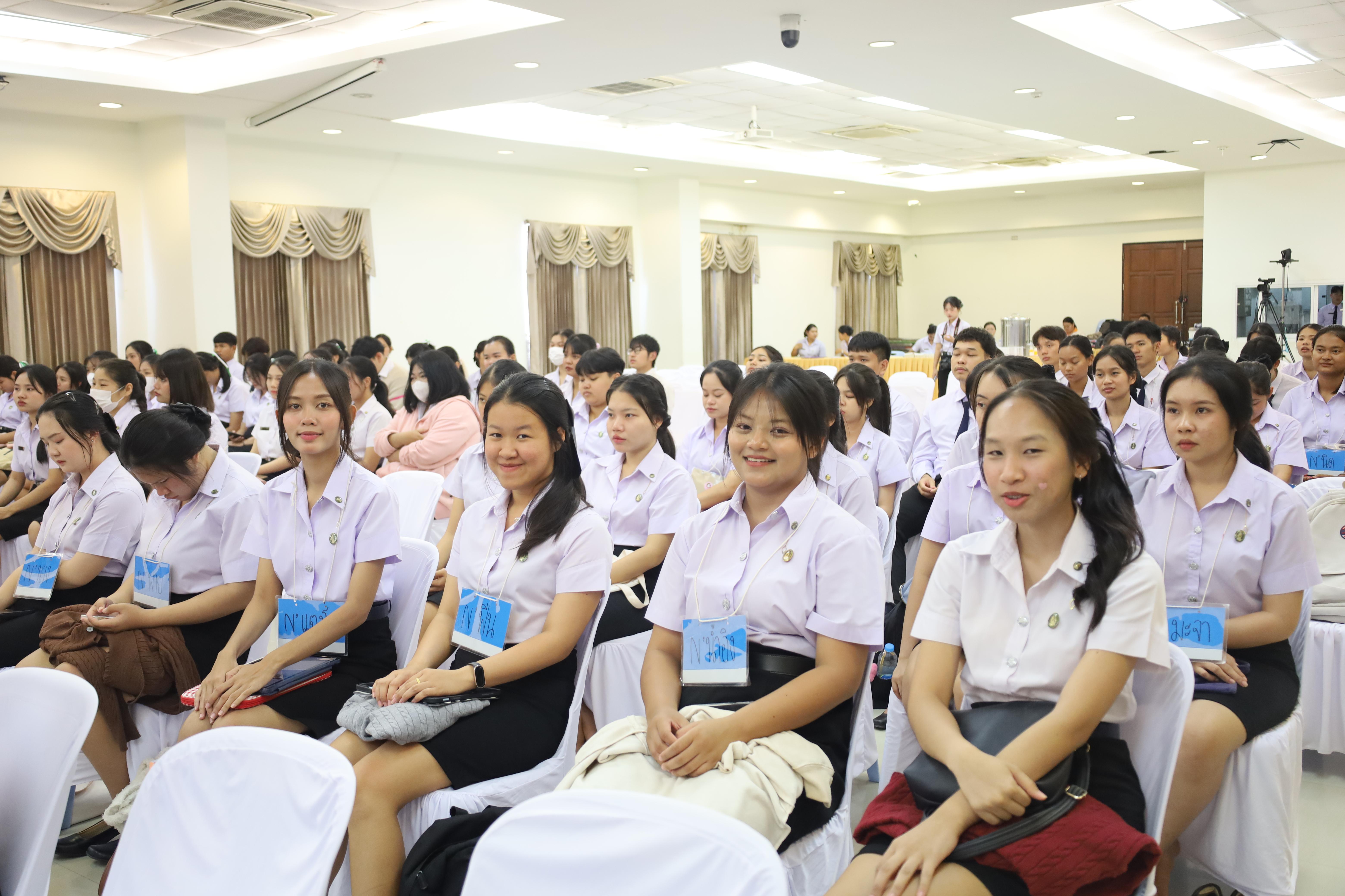 14. สัมมนาวิชาการ "ภาษาไทยในยุคดิจิทัล การใช้และการเปลี่ยนแปลงในสังคมออนไลน์"