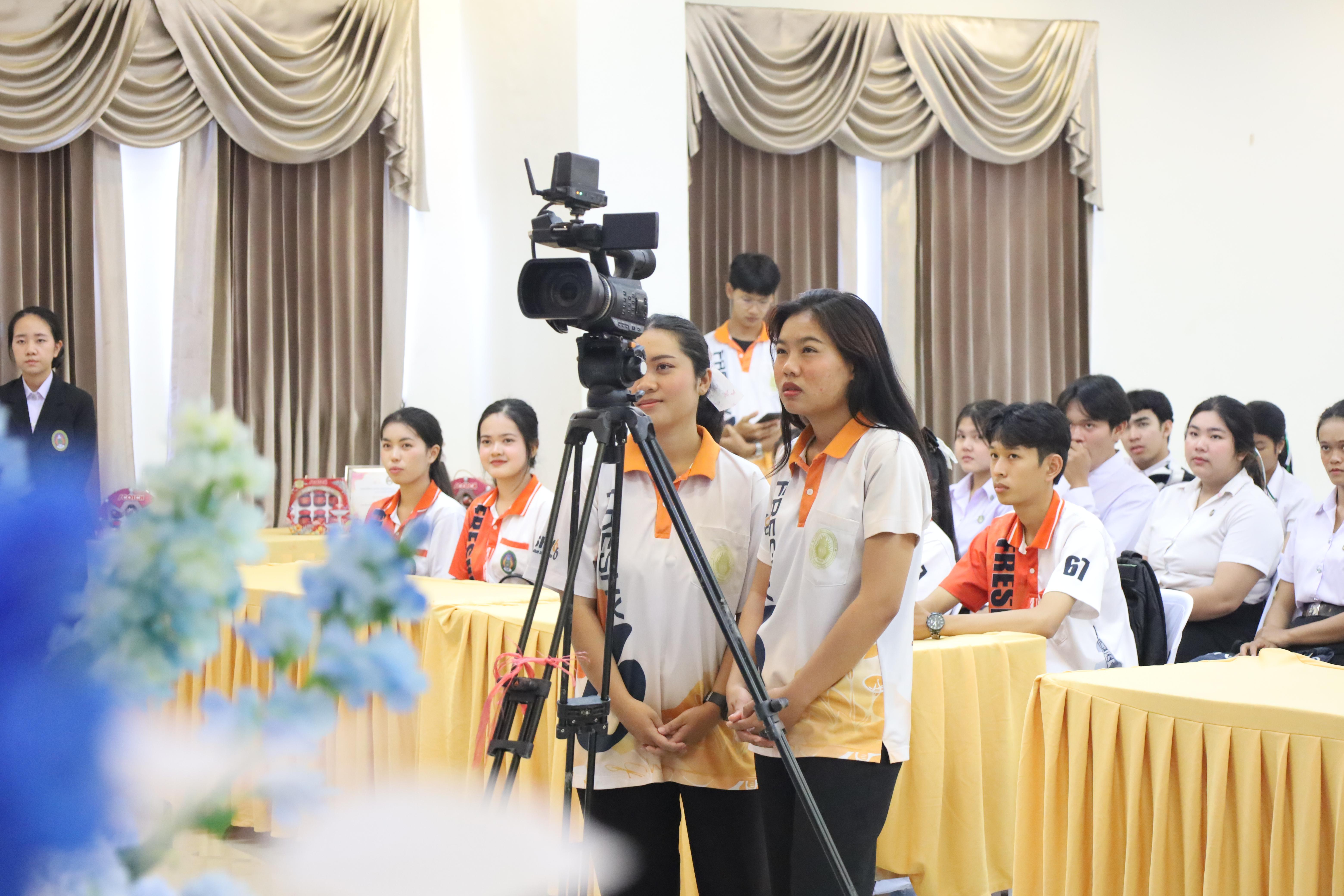 16. สัมมนาวิชาการ "ภาษาไทยในยุคดิจิทัล การใช้และการเปลี่ยนแปลงในสังคมออนไลน์"