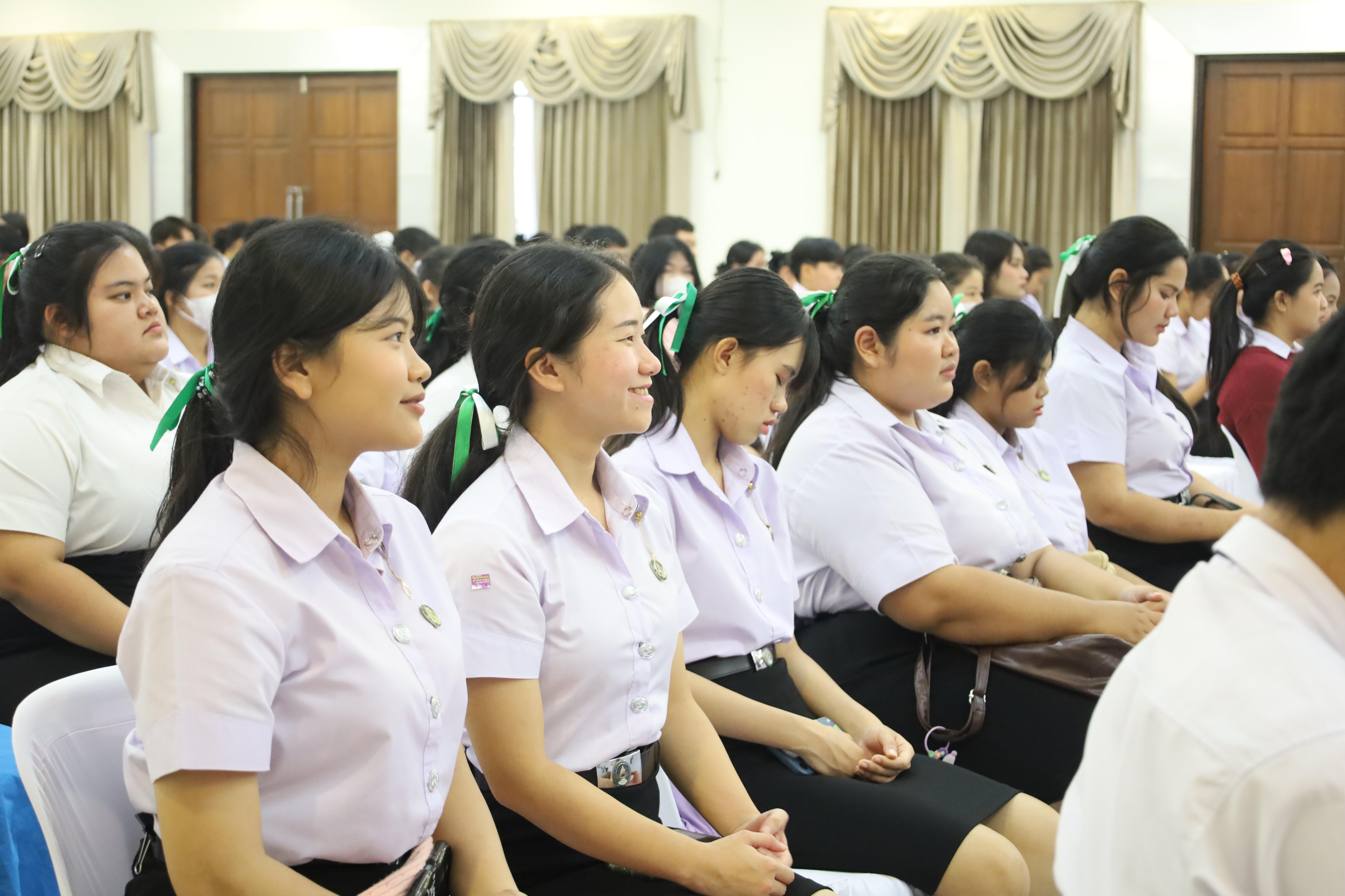 28. สัมมนาวิชาการ "ภาษาไทยในยุคดิจิทัล การใช้และการเปลี่ยนแปลงในสังคมออนไลน์"
