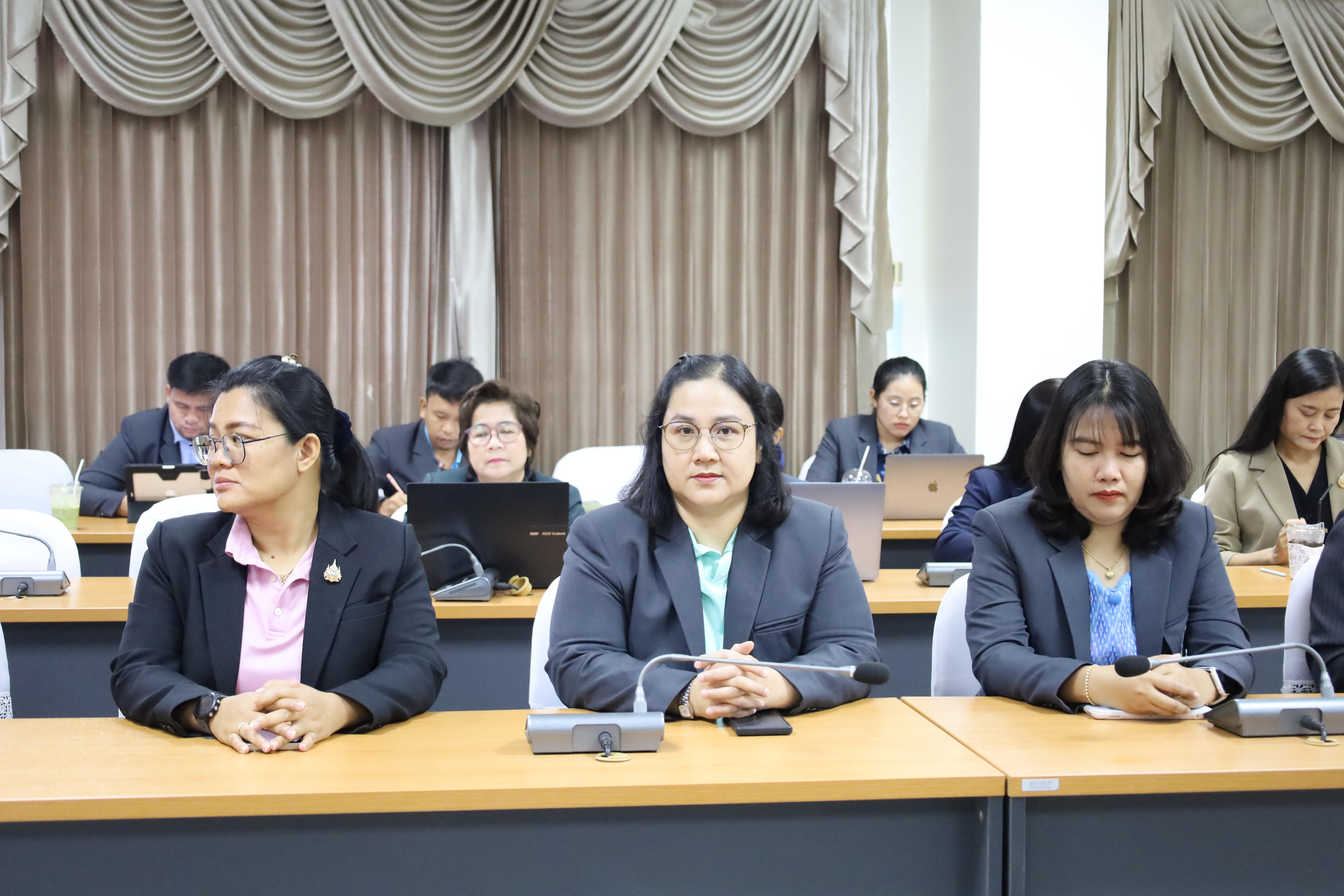 5. อบรมการประเด็นปัญหาด้านจริยธรรมการวิจัยทางสังคมศาสตร์และพฤติกรรมศาสตร์