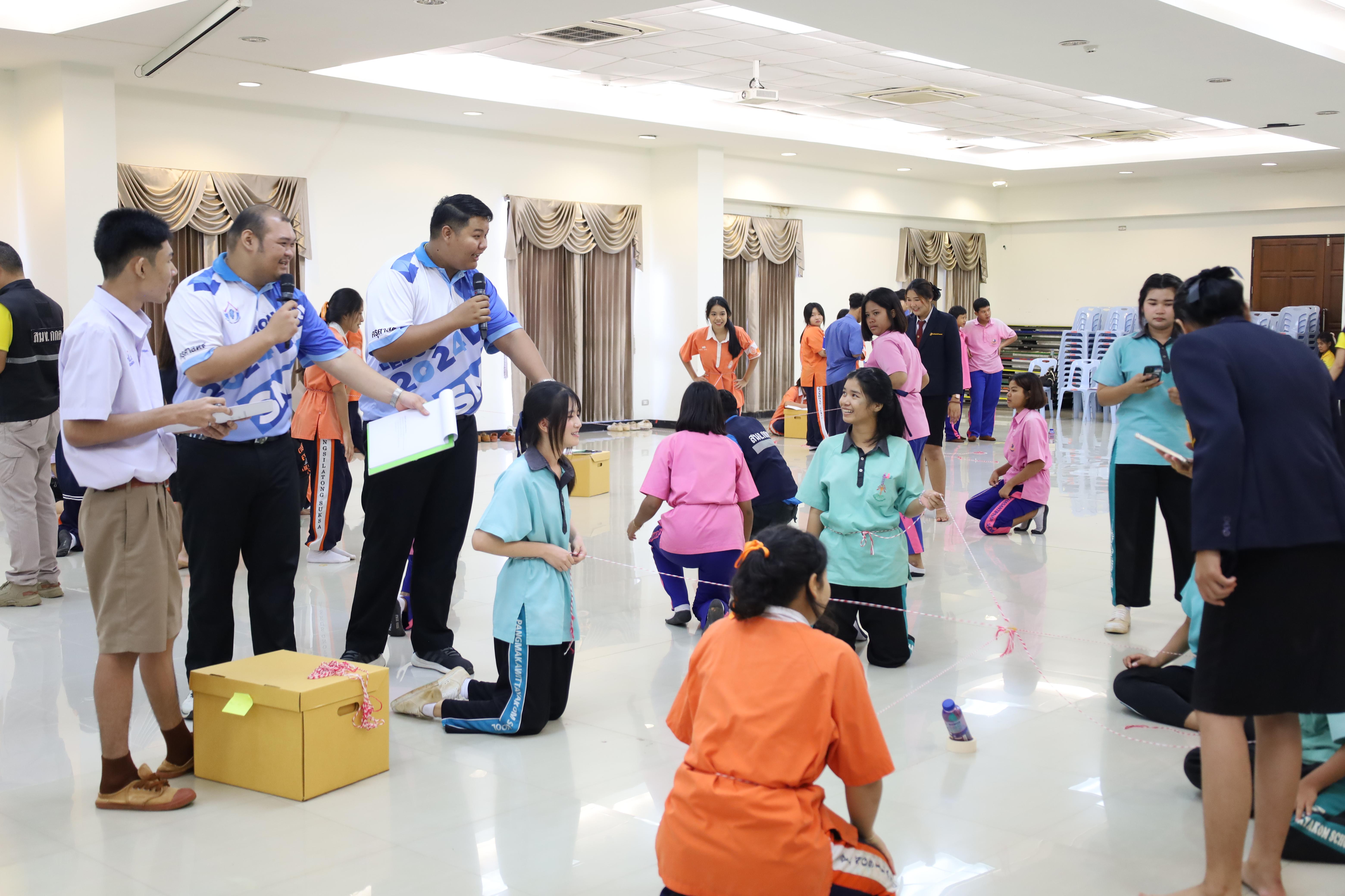 8. โครงการพัฒนาความเป็นพลเมืองในระบอบประชาธิปไตยอันมีพระมหากษัตริย์ทรงเป็นประมุข