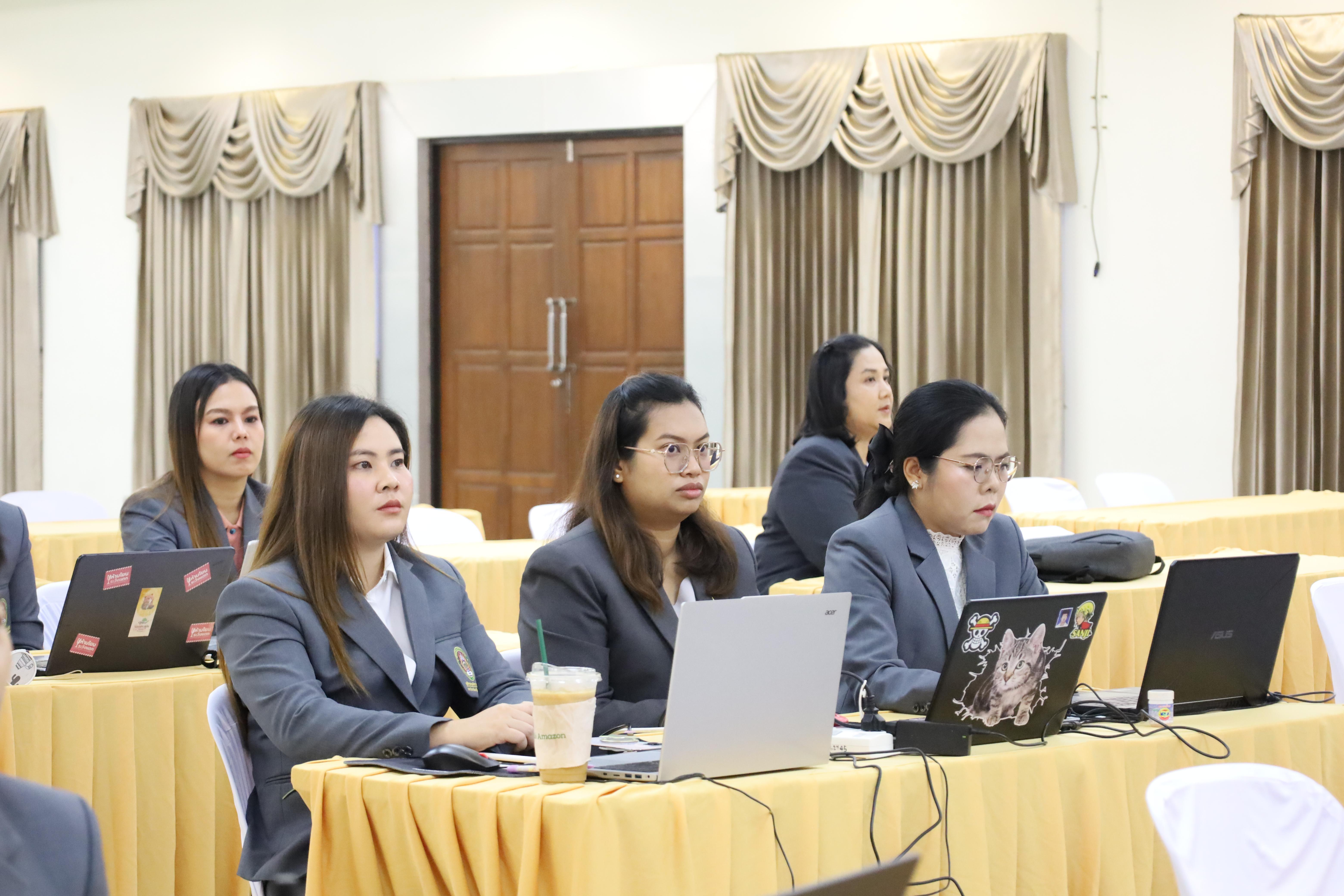 20. กิจกรรมอบรมเชิงปฎิบัติการ "การใช้สถิติขั้นสูงในการวิจัย สำหรับนักศึกษาระดับบัณฑิตศึกษา ประจำปี 2568"