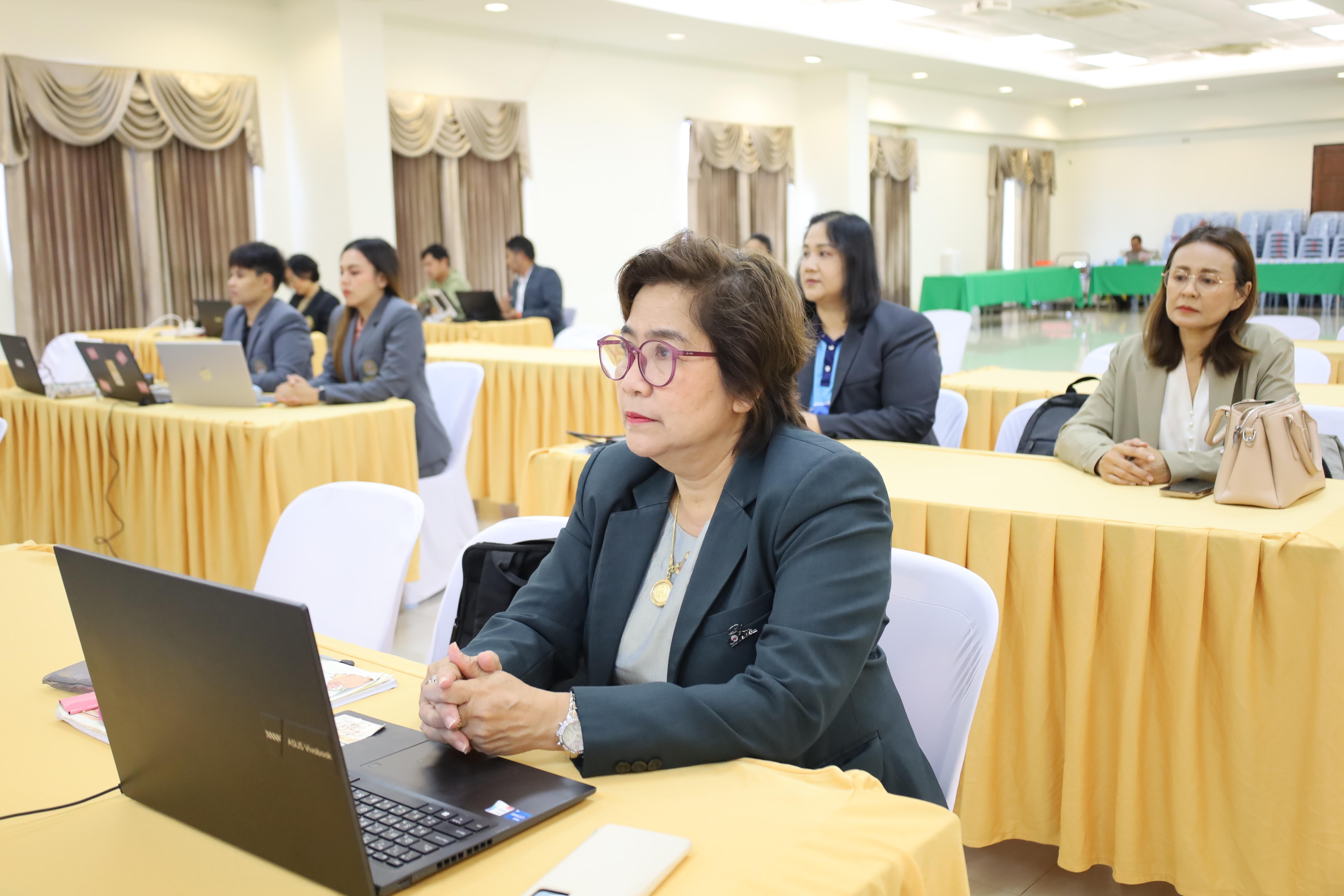 29. กิจกรรมอบรมเชิงปฎิบัติการ "การใช้สถิติขั้นสูงในการวิจัย สำหรับนักศึกษาระดับบัณฑิตศึกษา ประจำปี 2568"