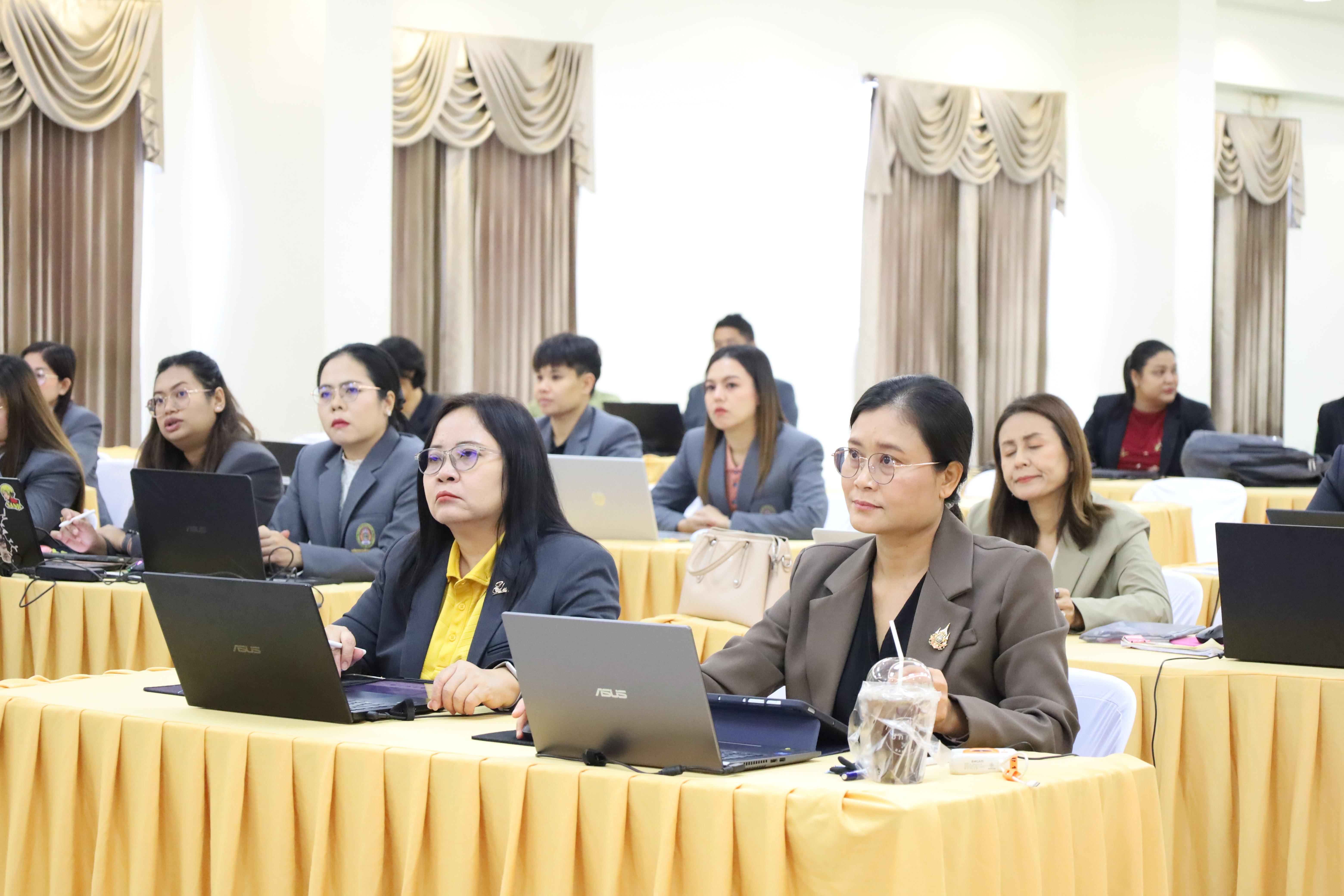 55. กิจกรรมอบรมเชิงปฎิบัติการ "การใช้สถิติขั้นสูงในการวิจัย สำหรับนักศึกษาระดับบัณฑิตศึกษา ประจำปี 2568"