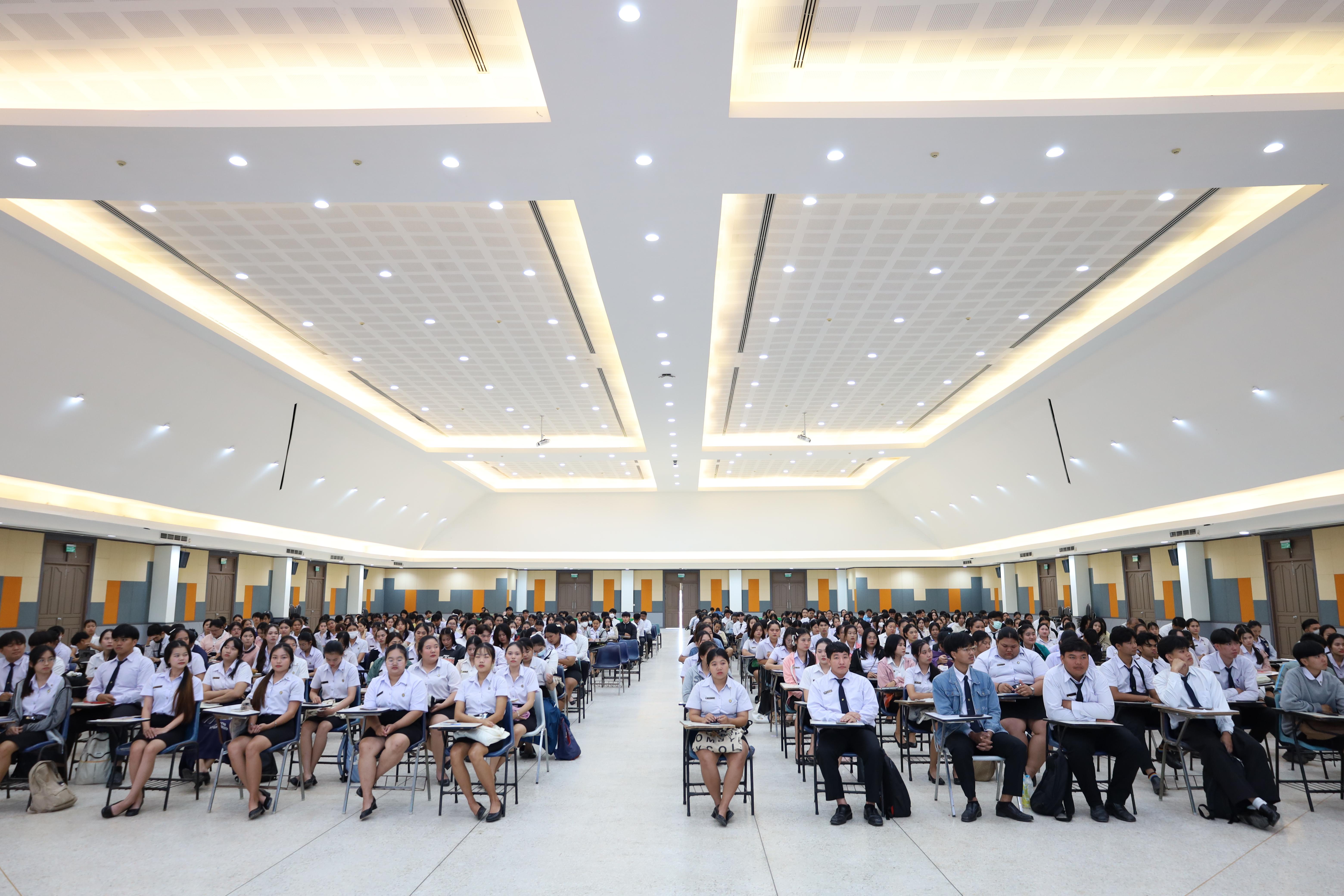 35. กิจกรรมปฐมนิเทศนักศึกษาก่อนออกฝึกประสบการณ์วิชาชีพครู 2