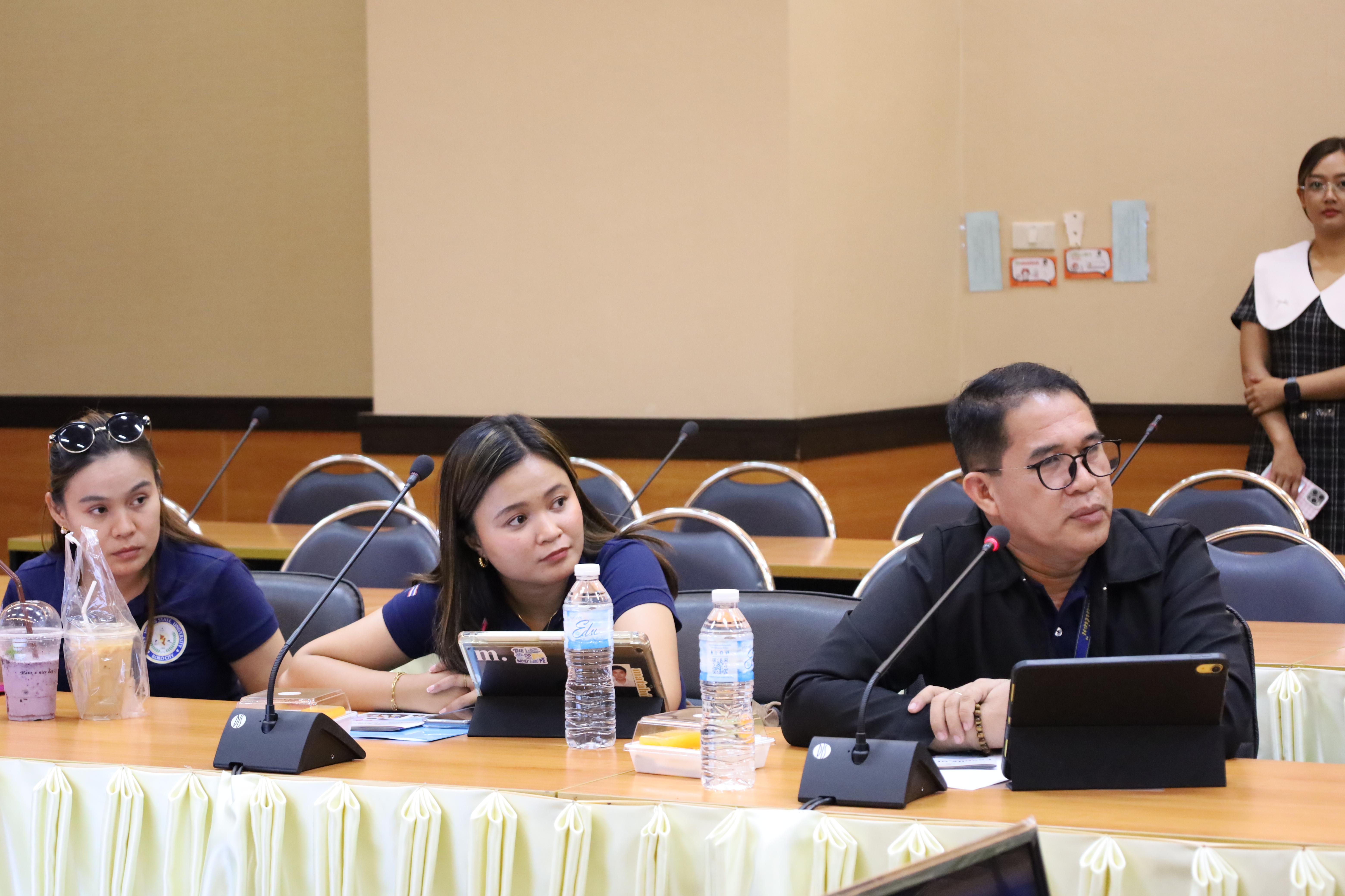 7. กิจกรรมแลกเปลี่ยนวัฒนธรรมเพื่อกำรเรียนรู้สำหรับคณาจารย์และนักศึกษาระดับบัณฑิตศึกษา คณะครุศาสตร์ ความร่วมมือกับ West Visayas State University ประจำปีการศึกษา 2568
