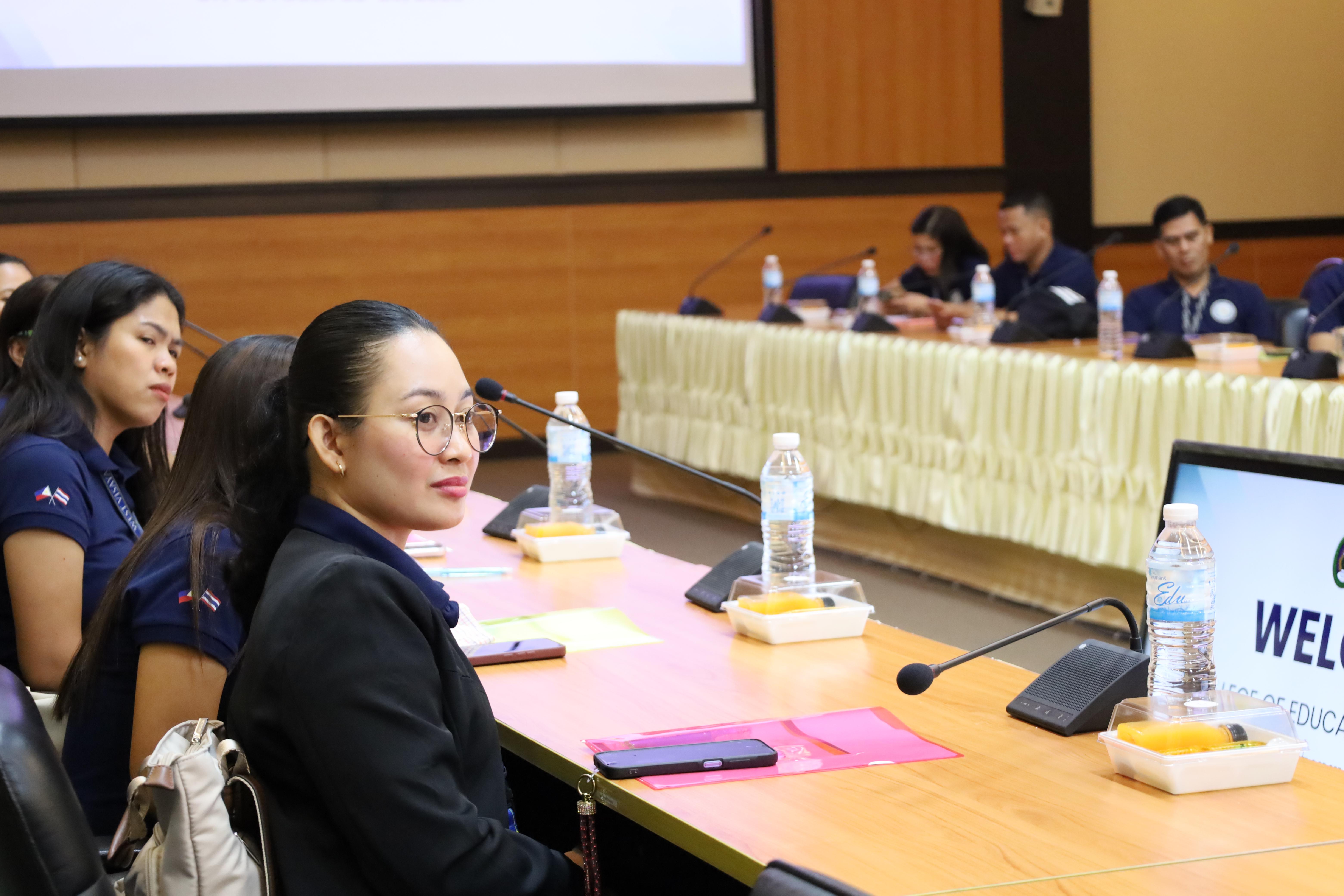 82. กิจกรรมแลกเปลี่ยนวัฒนธรรมเพื่อกำรเรียนรู้สำหรับคณาจารย์และนักศึกษาระดับบัณฑิตศึกษา คณะครุศาสตร์ ความร่วมมือกับ West Visayas State University ประจำปีการศึกษา 2568