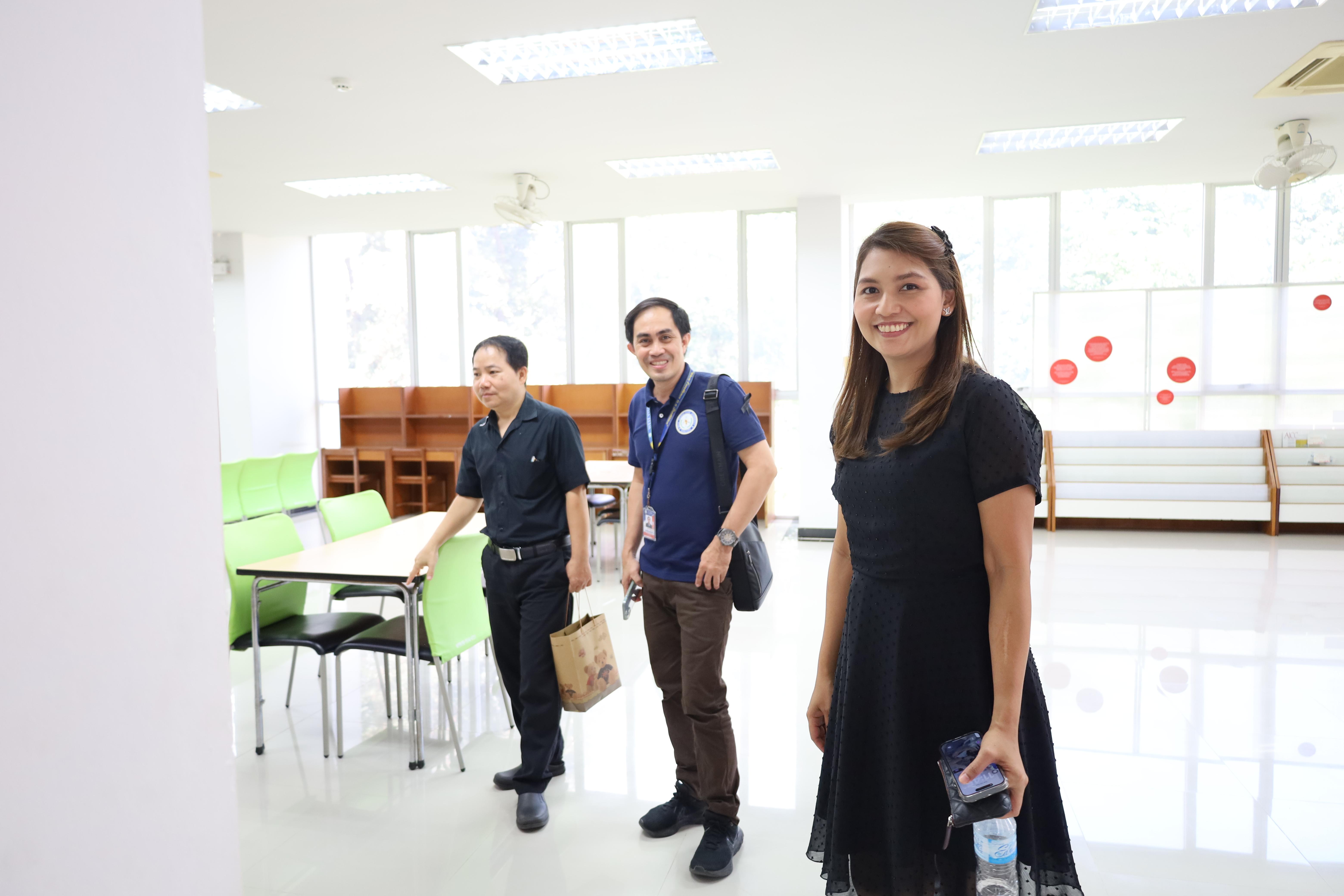 101. กิจกรรมแลกเปลี่ยนวัฒนธรรมเพื่อกำรเรียนรู้สำหรับคณาจารย์และนักศึกษาระดับบัณฑิตศึกษา คณะครุศาสตร์ ความร่วมมือกับ West Visayas State University ประจำปีการศึกษา 2568