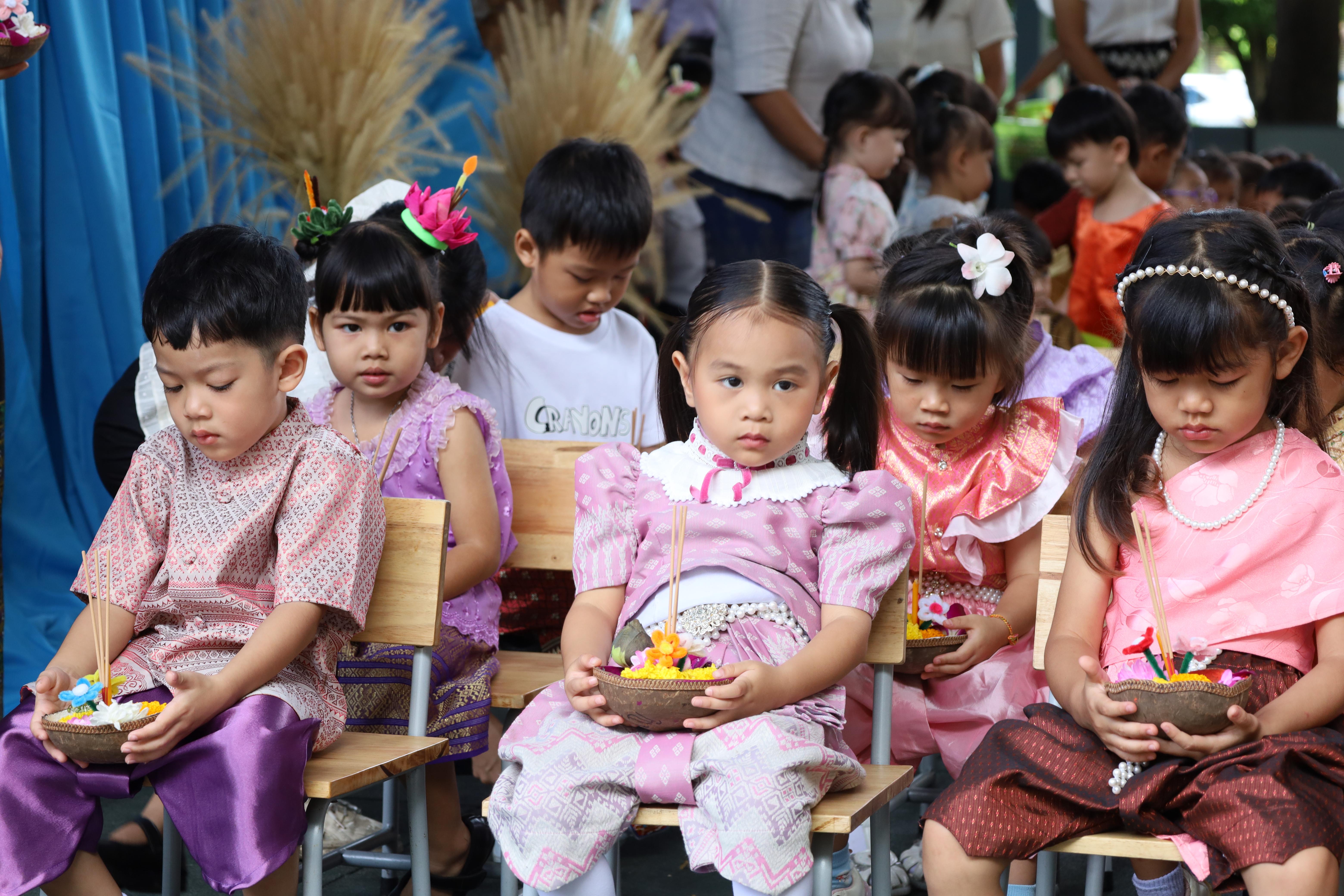 28. กิจกรรมลอยกระทงโรงเรียนอนุบาลราชภัฏกำแพงเพชร ประจำปีการศึกษา 2568