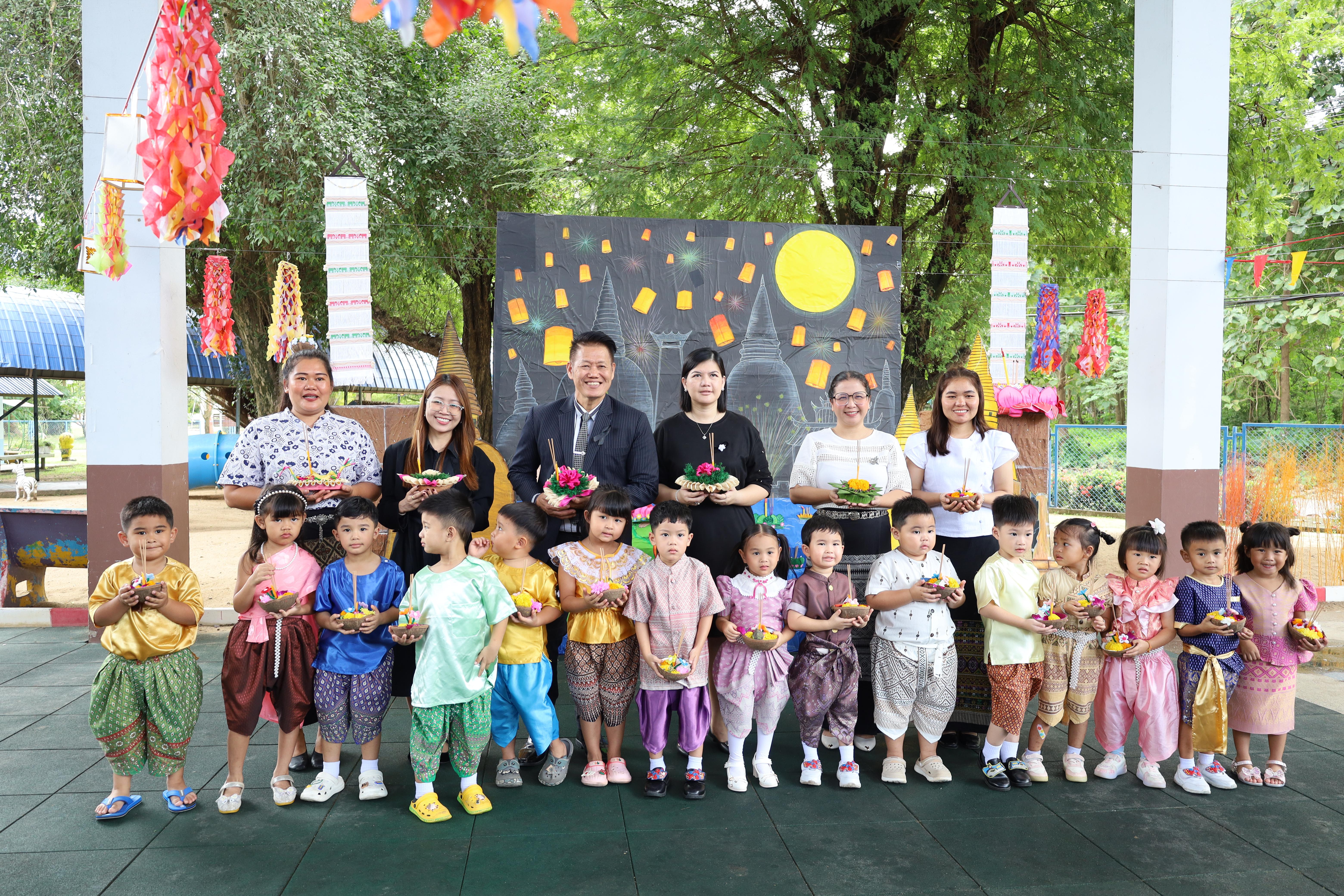 62. กิจกรรมลอยกระทงโรงเรียนอนุบาลราชภัฏกำแพงเพชร ประจำปีการศึกษา 2568