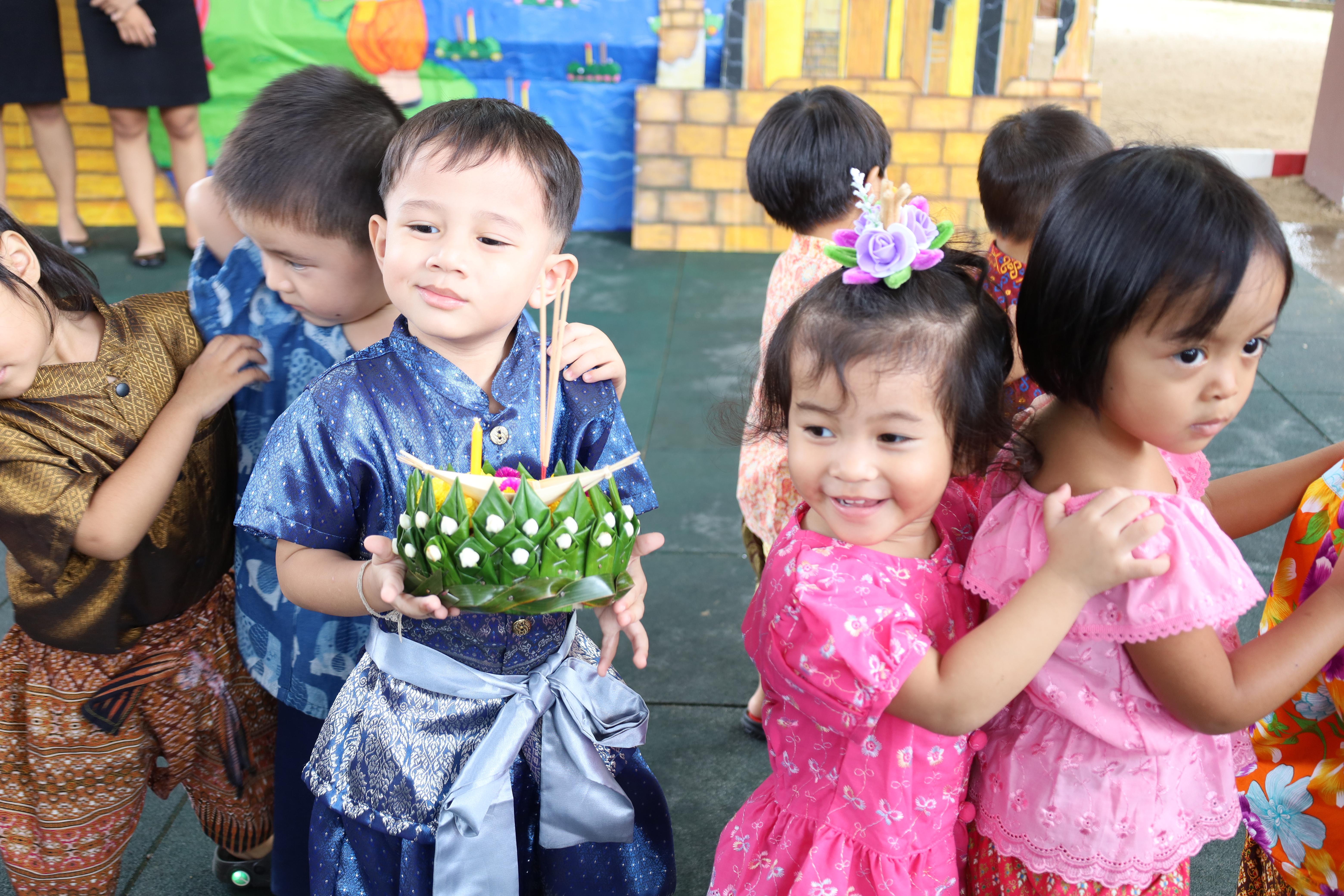 117. กิจกรรมลอยกระทงโรงเรียนอนุบาลราชภัฏกำแพงเพชร ประจำปีการศึกษา 2568