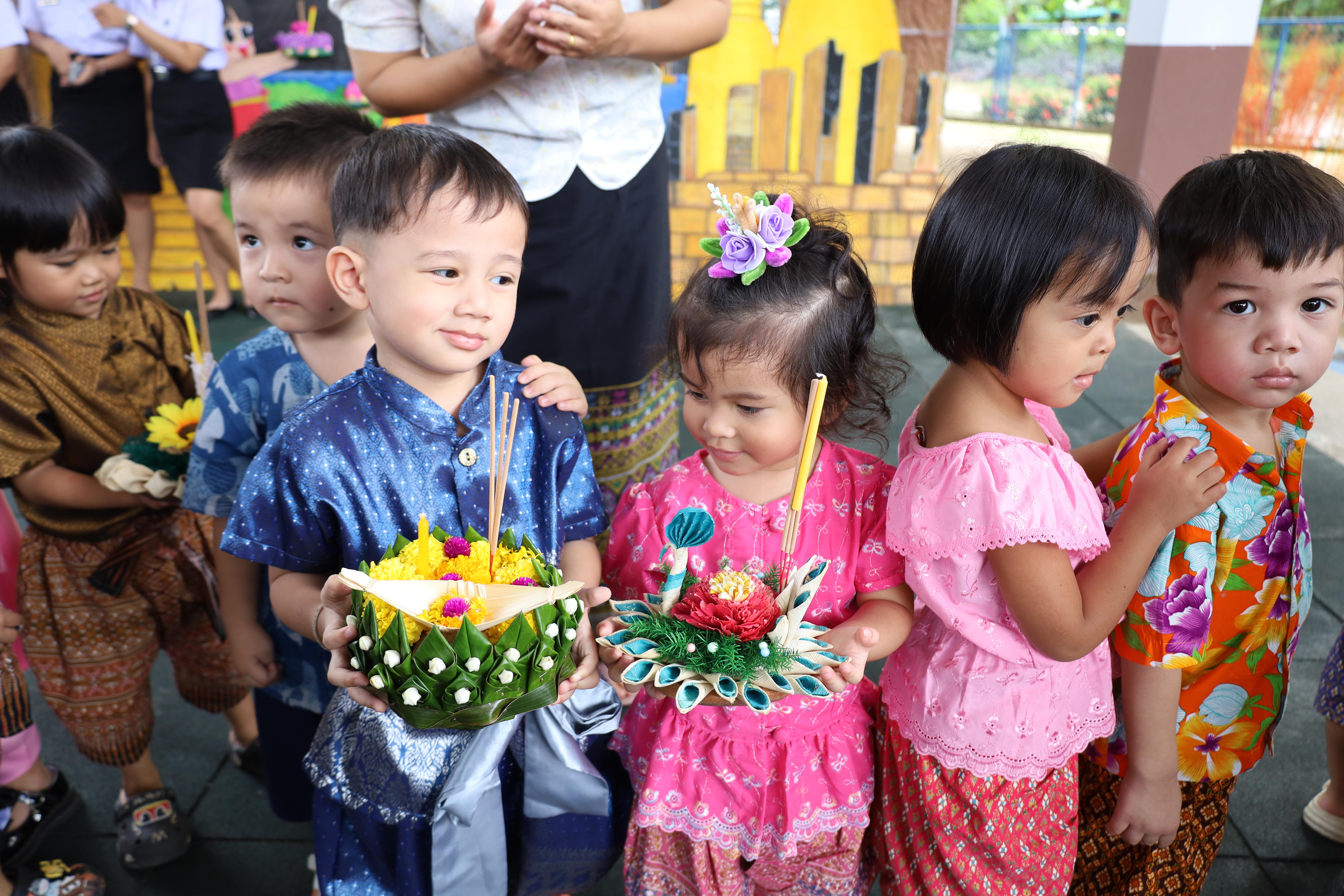119. กิจกรรมลอยกระทงโรงเรียนอนุบาลราชภัฏกำแพงเพชร ประจำปีการศึกษา 2568