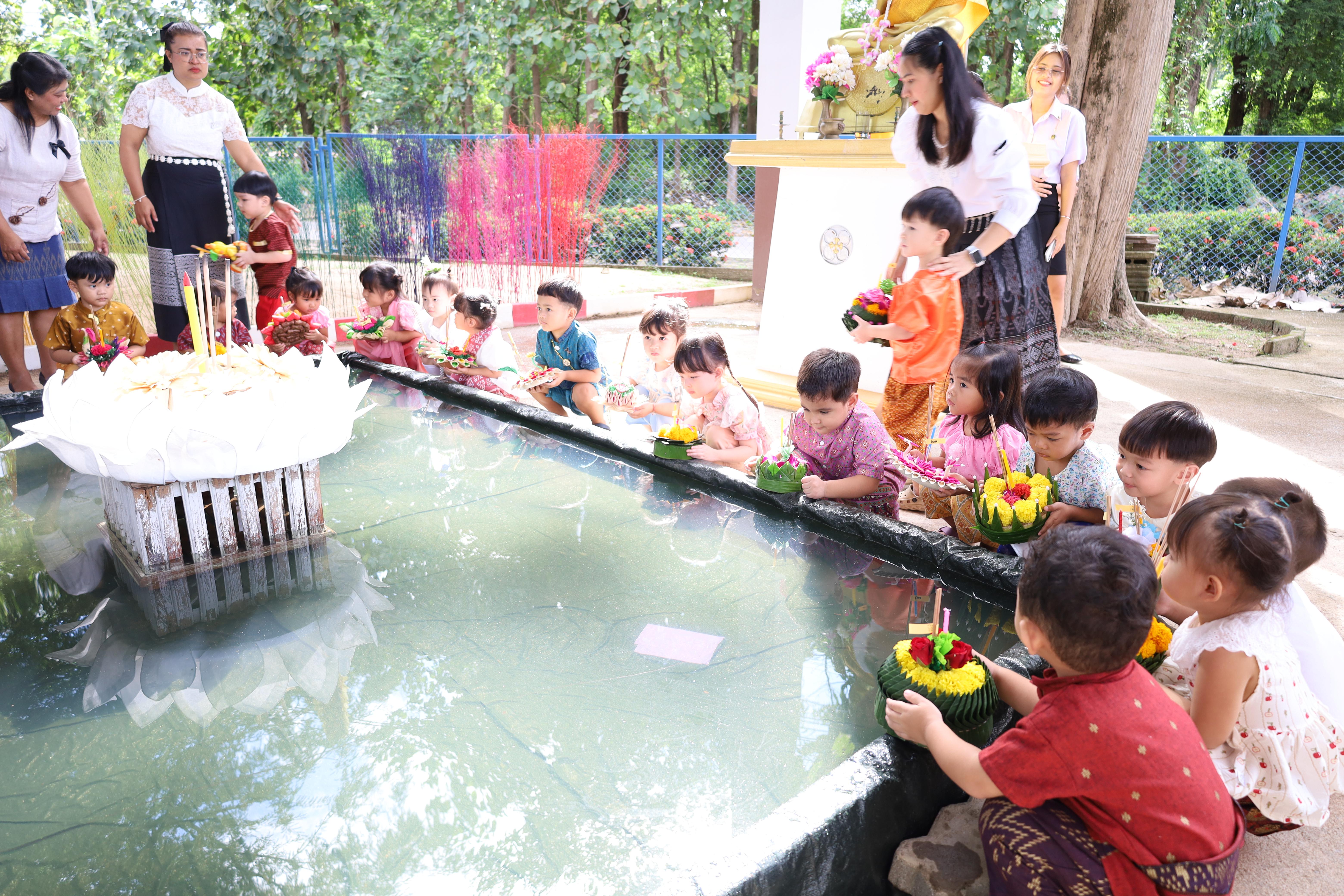143. กิจกรรมลอยกระทงโรงเรียนอนุบาลราชภัฏกำแพงเพชร ประจำปีการศึกษา 2568