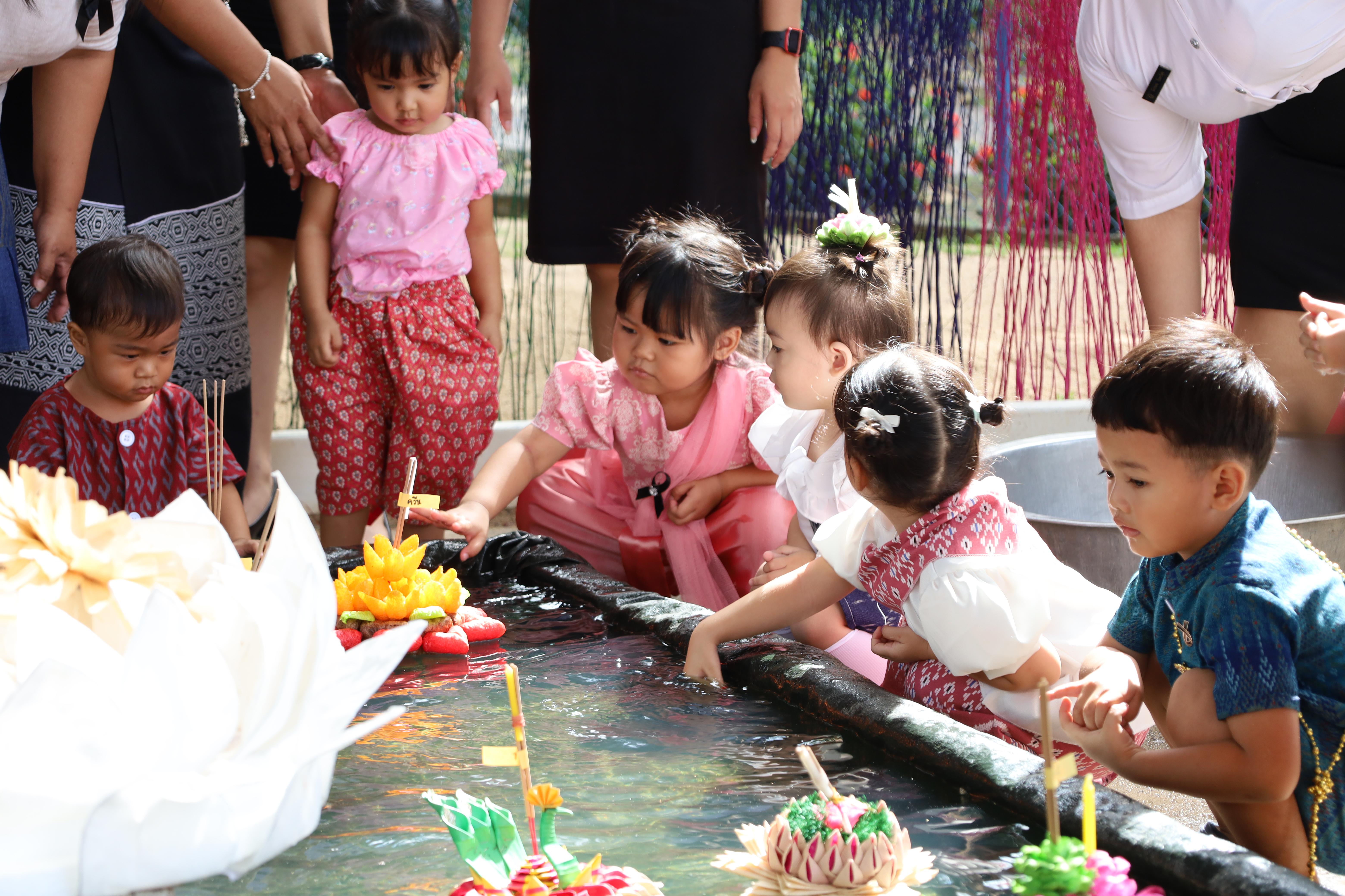 148. กิจกรรมลอยกระทงโรงเรียนอนุบาลราชภัฏกำแพงเพชร ประจำปีการศึกษา 2568