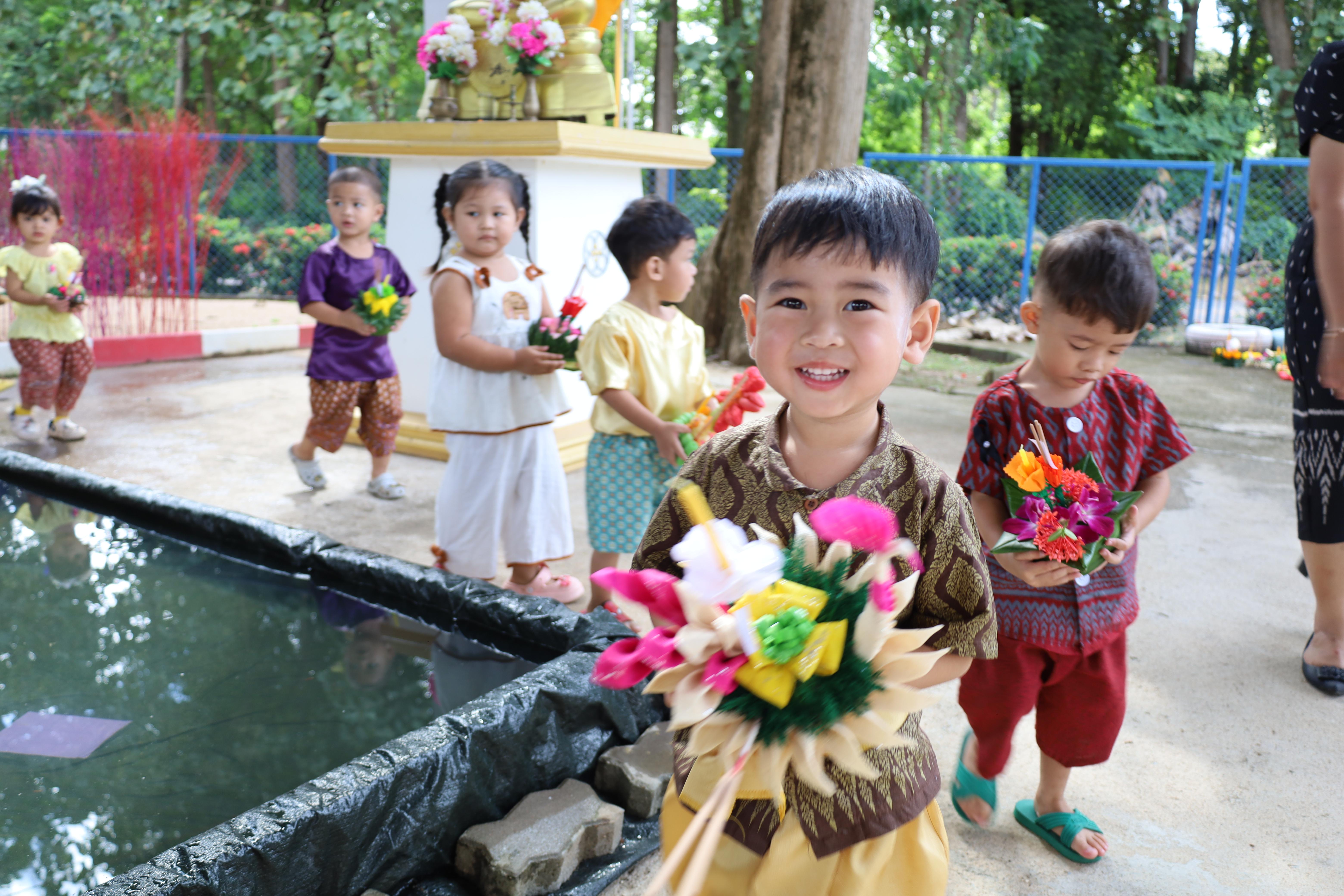 156. กิจกรรมลอยกระทงโรงเรียนอนุบาลราชภัฏกำแพงเพชร ประจำปีการศึกษา 2568