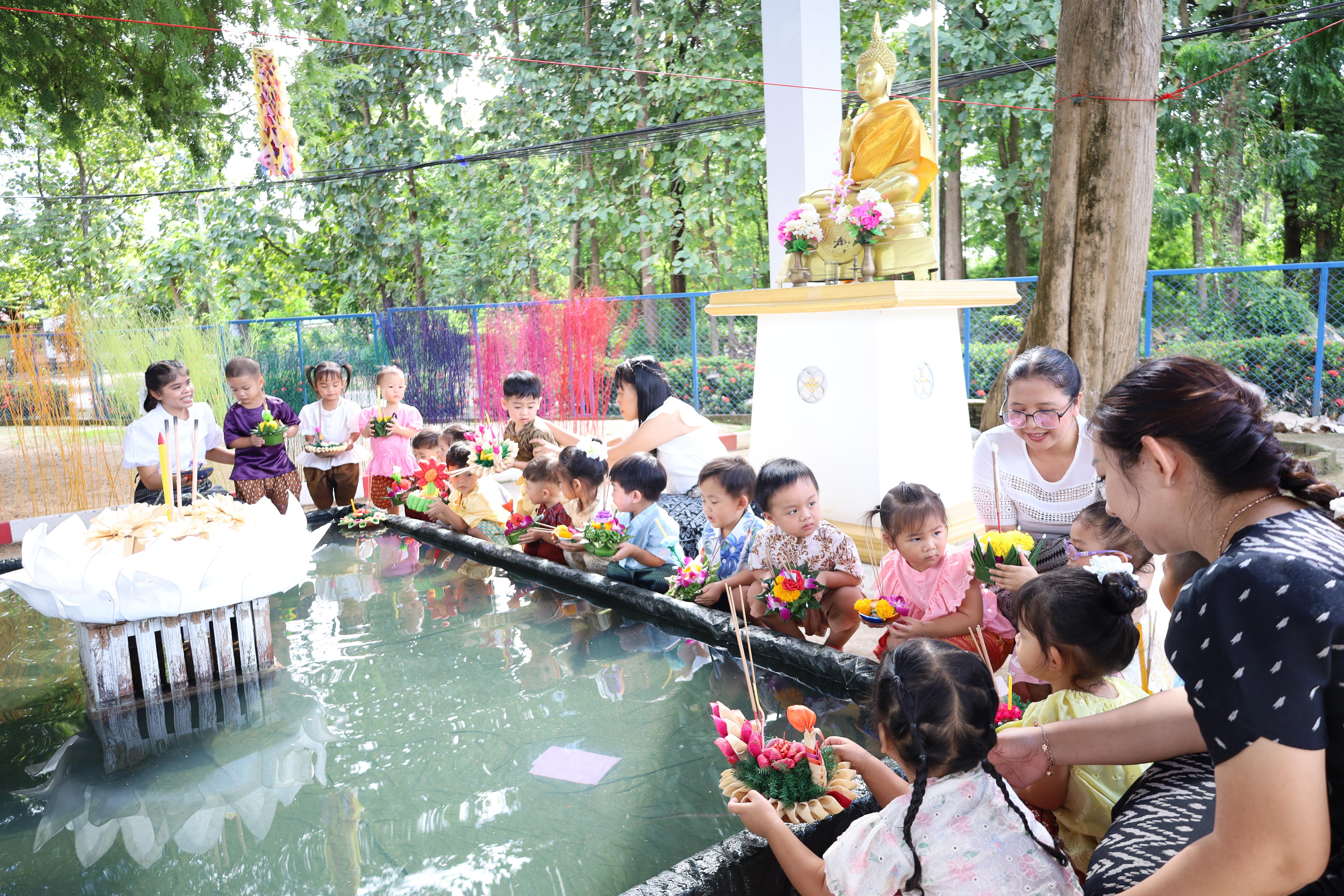 163. กิจกรรมลอยกระทงโรงเรียนอนุบาลราชภัฏกำแพงเพชร ประจำปีการศึกษา 2568