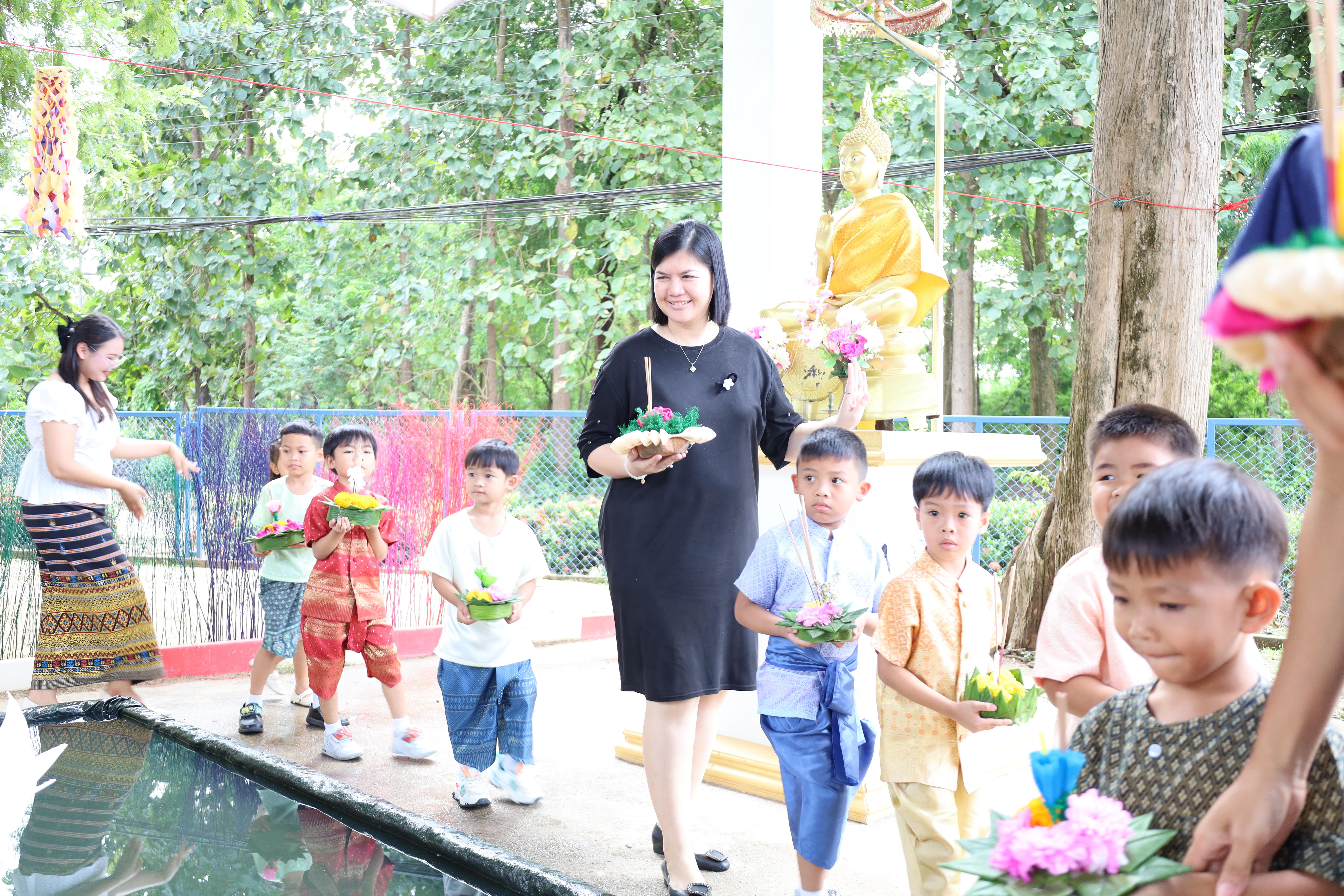 237. กิจกรรมลอยกระทงโรงเรียนอนุบาลราชภัฏกำแพงเพชร ประจำปีการศึกษา 2568
