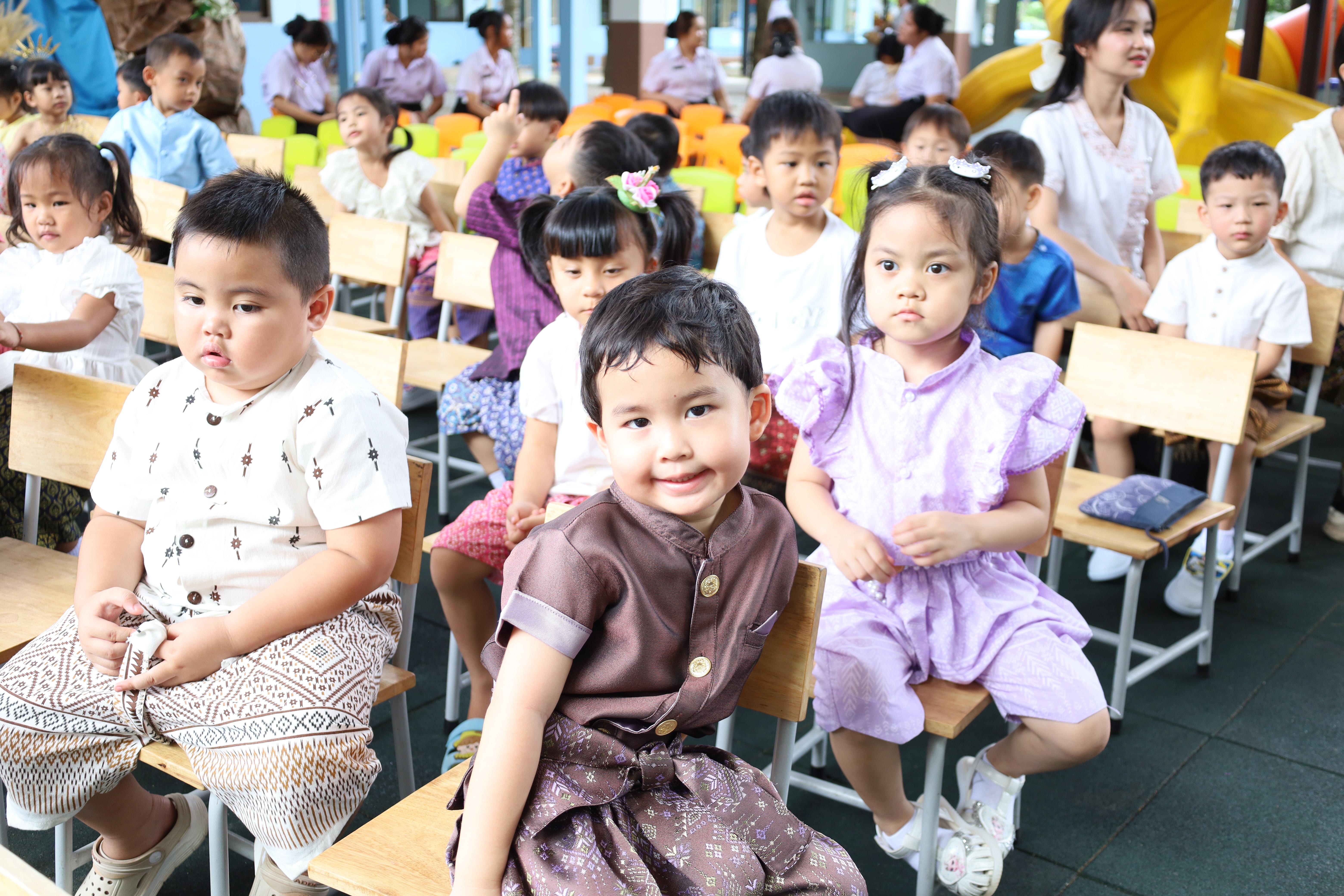 244. กิจกรรมลอยกระทงโรงเรียนอนุบาลราชภัฏกำแพงเพชร ประจำปีการศึกษา 2568