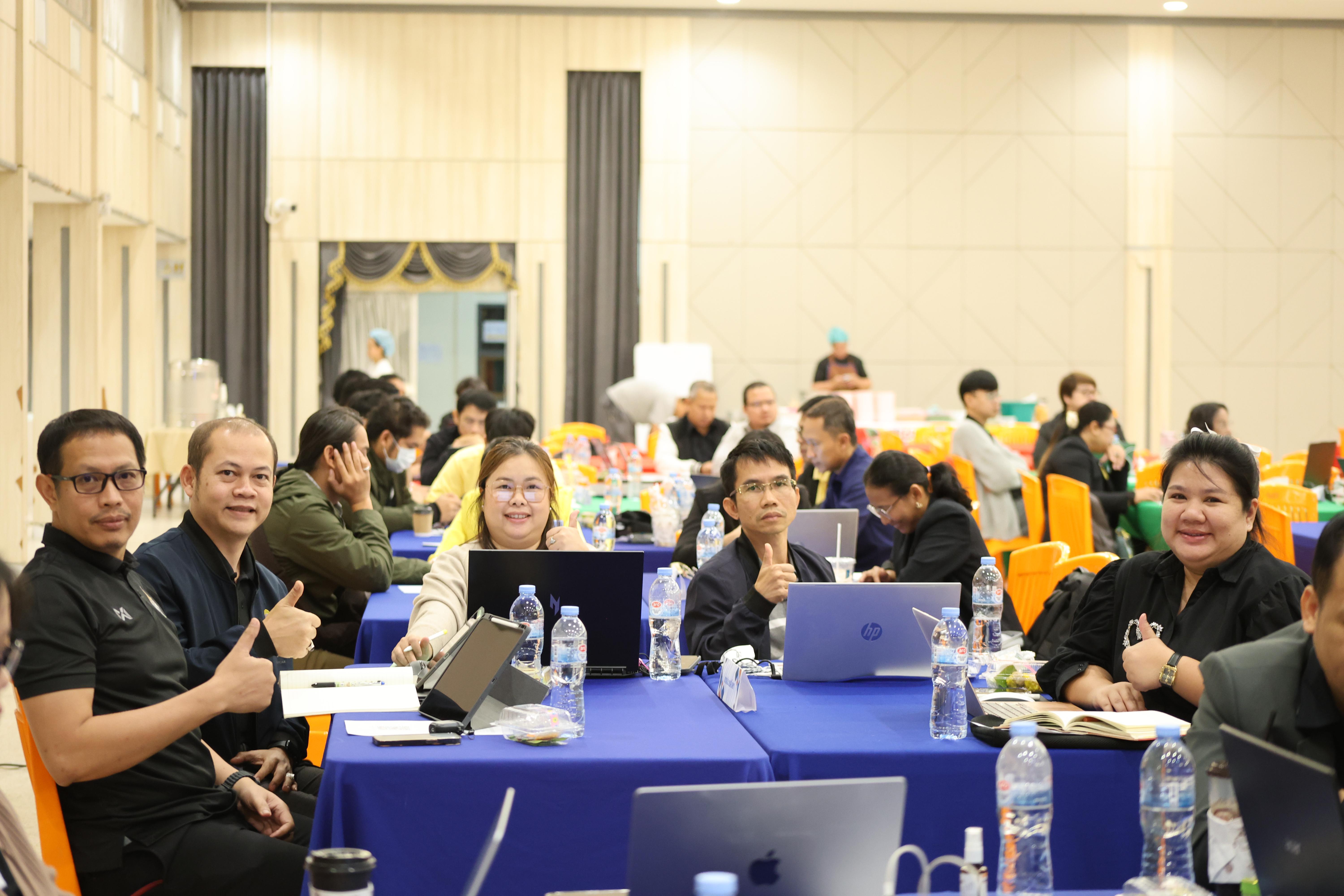 41. โครงการอบรมเชิงปฏิบัติการการพัฒนาคุณภาพอาจารย์