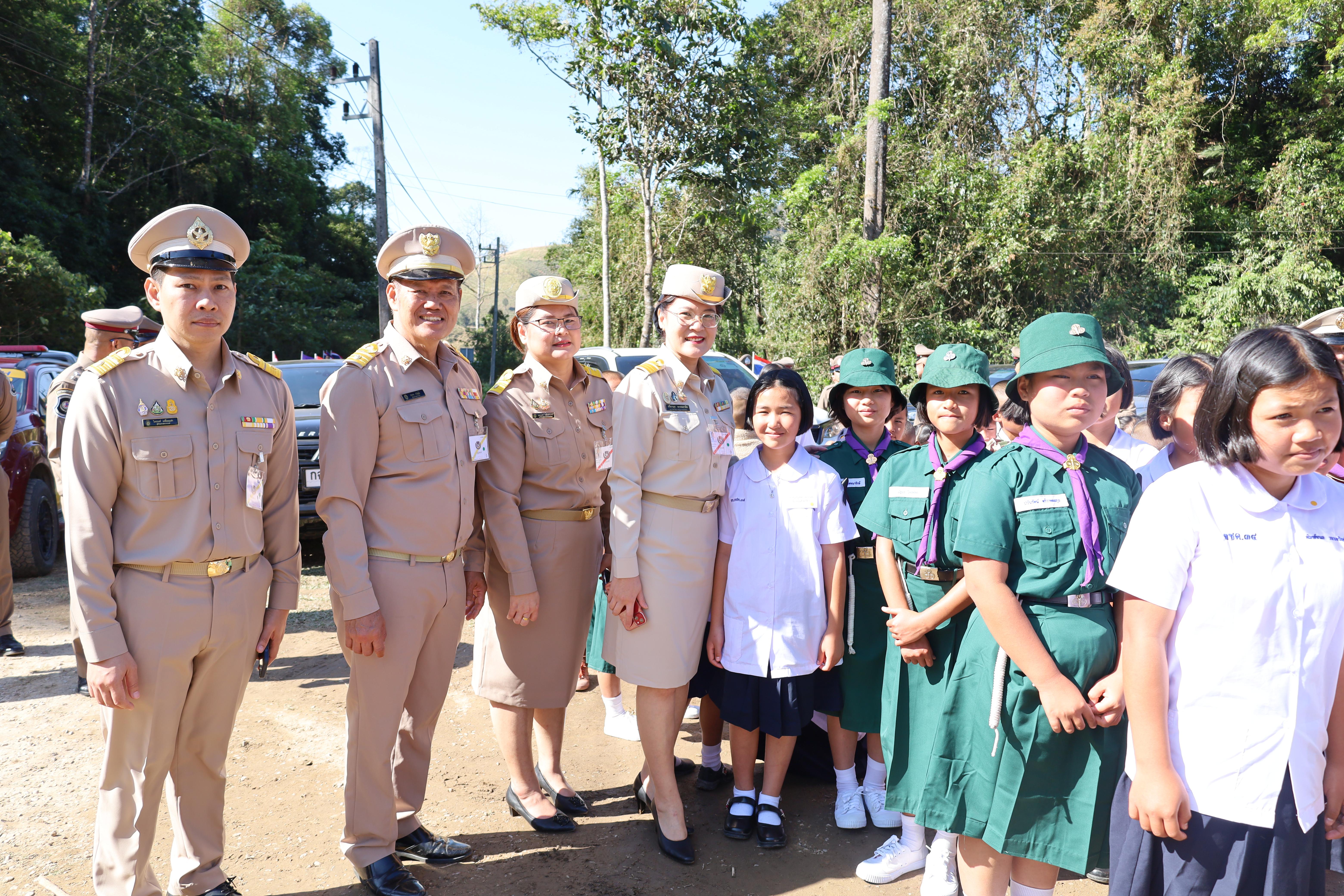 33. รับเสด็จฯ สมเด็จพระกนิษฐาธิราชเจ้า กรมสมเด็จพระเทพรัตนราชสุดาฯ สยามบรมราชกุมารี