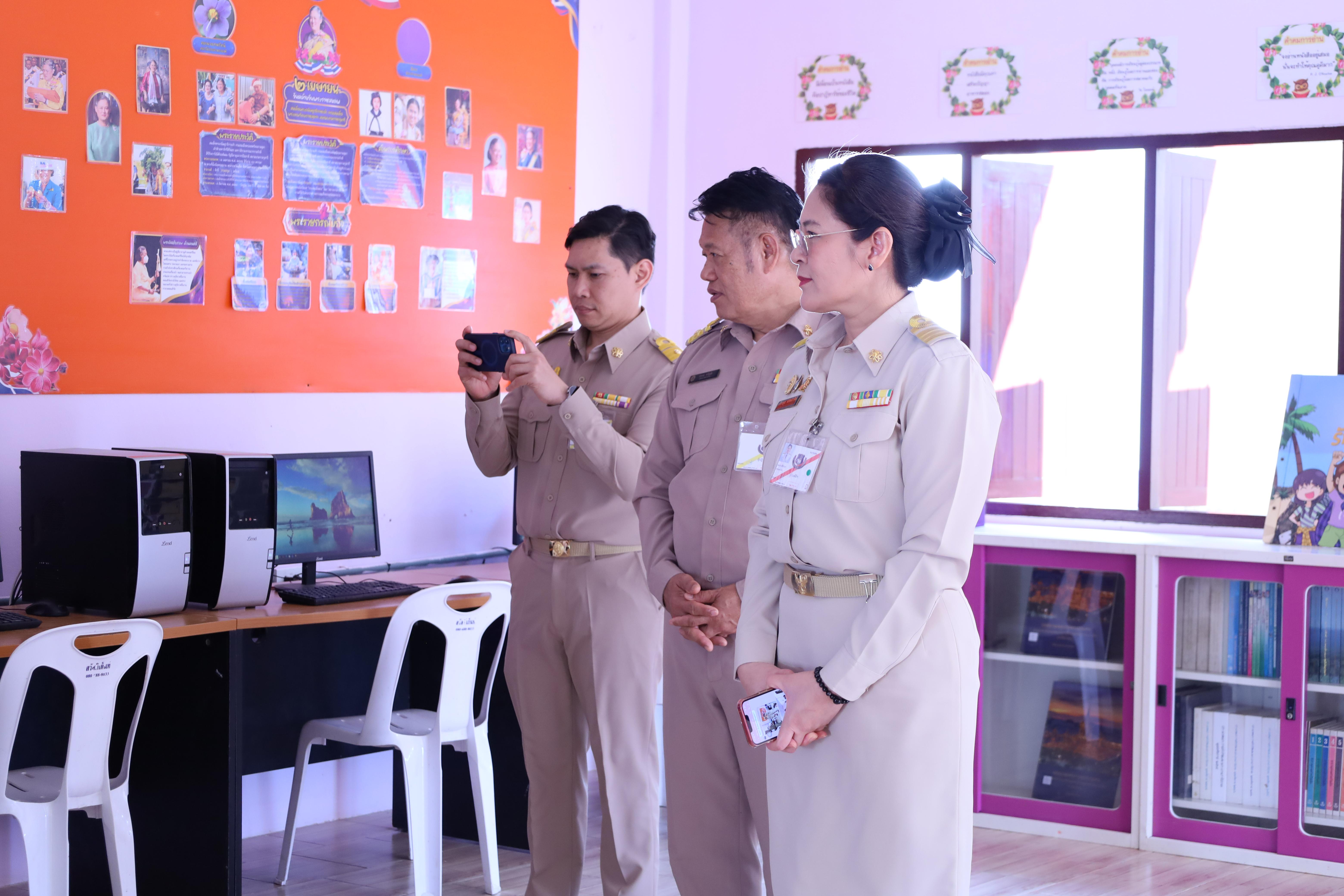 71. รับเสด็จฯ สมเด็จพระกนิษฐาธิราชเจ้า กรมสมเด็จพระเทพรัตนราชสุดาฯ สยามบรมราชกุมารี