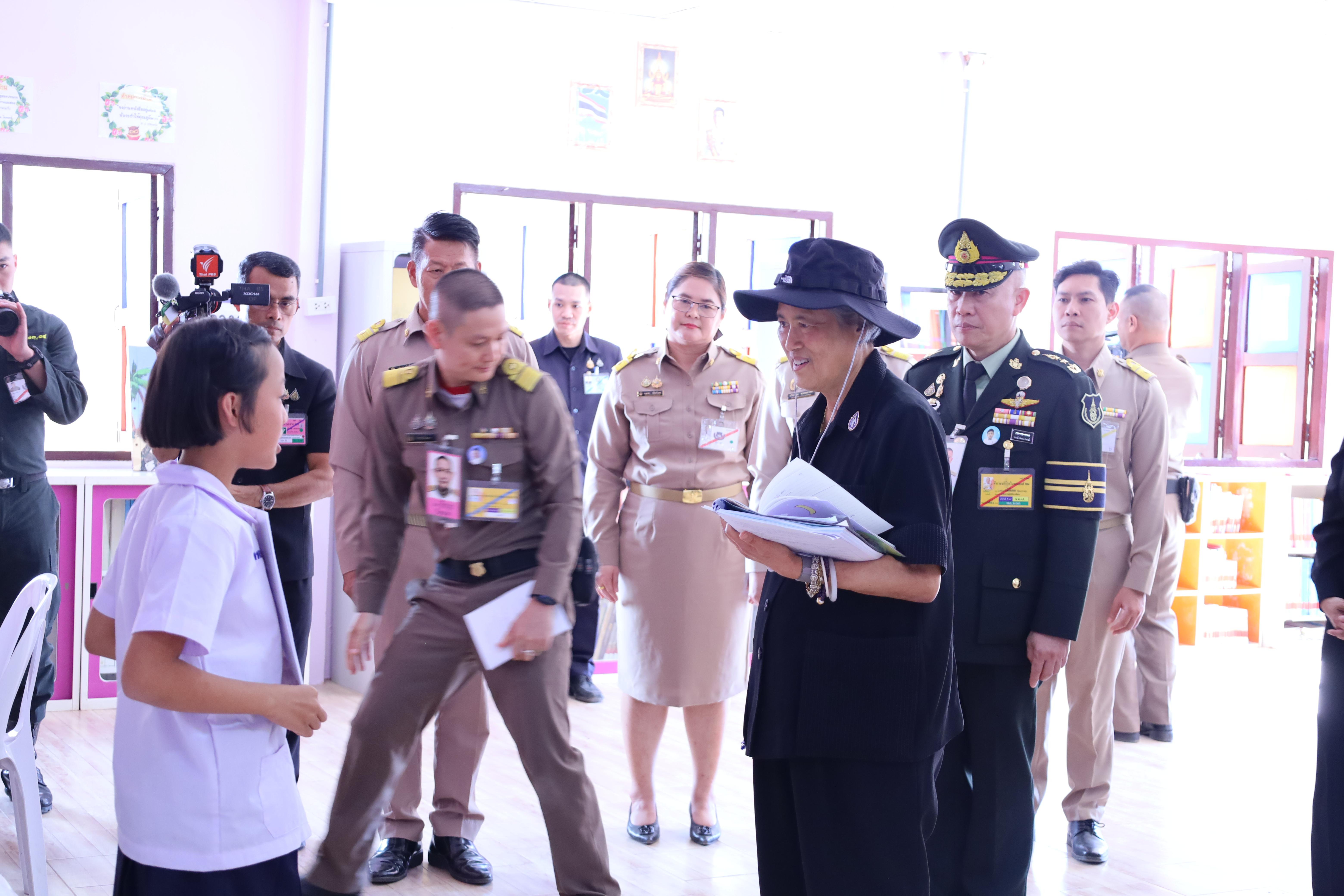 101. รับเสด็จฯ สมเด็จพระกนิษฐาธิราชเจ้า กรมสมเด็จพระเทพรัตนราชสุดาฯ สยามบรมราชกุมารี