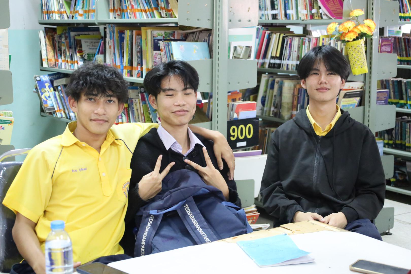 17. แนะแนวการศึกษาต่อ (วิทยาศาสตร์ทั่วไป-ภาษาจีน-คอมพิวเตอร์)
