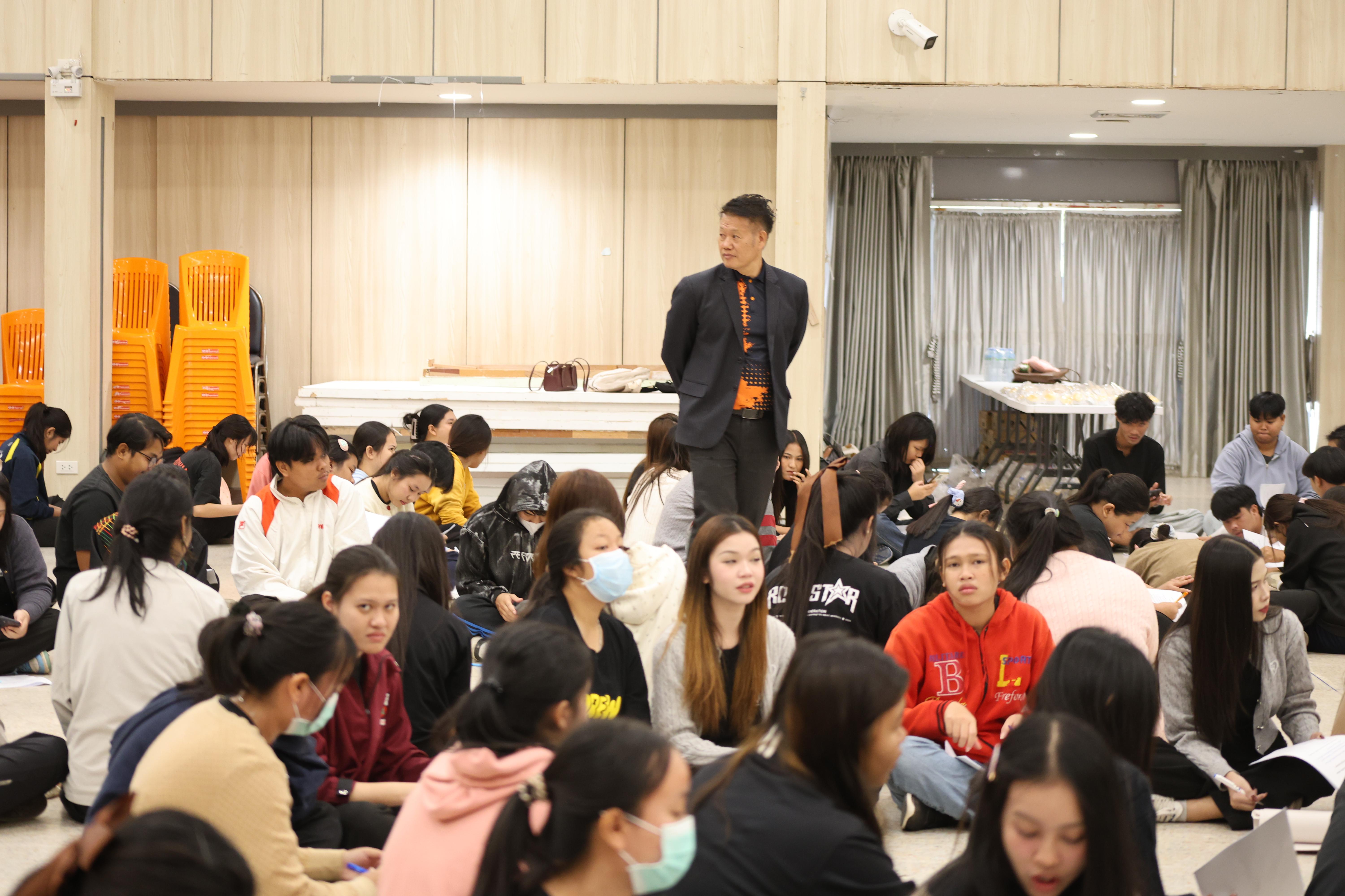 35. กิจกรรมอบรมสัมมนาเชิงปฏิบัติการ "ครูนักพัฒนา" ชั้นปีที่ 2