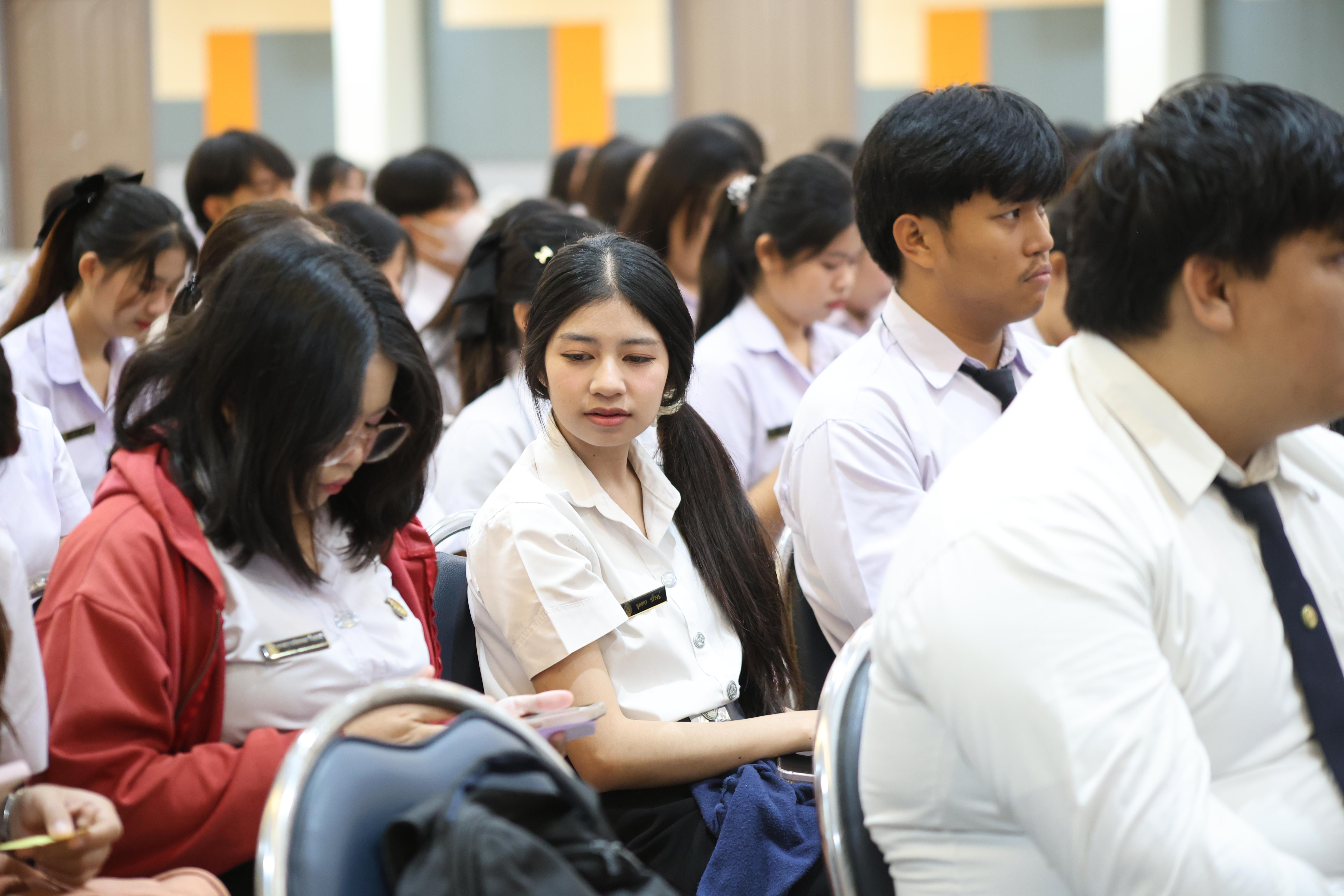 32. กิจกรรมสัมมนากลางภาคนศ.ฝึกประสบการณ์วิชาชีพครู ภาคเรียนที่ 2/2568