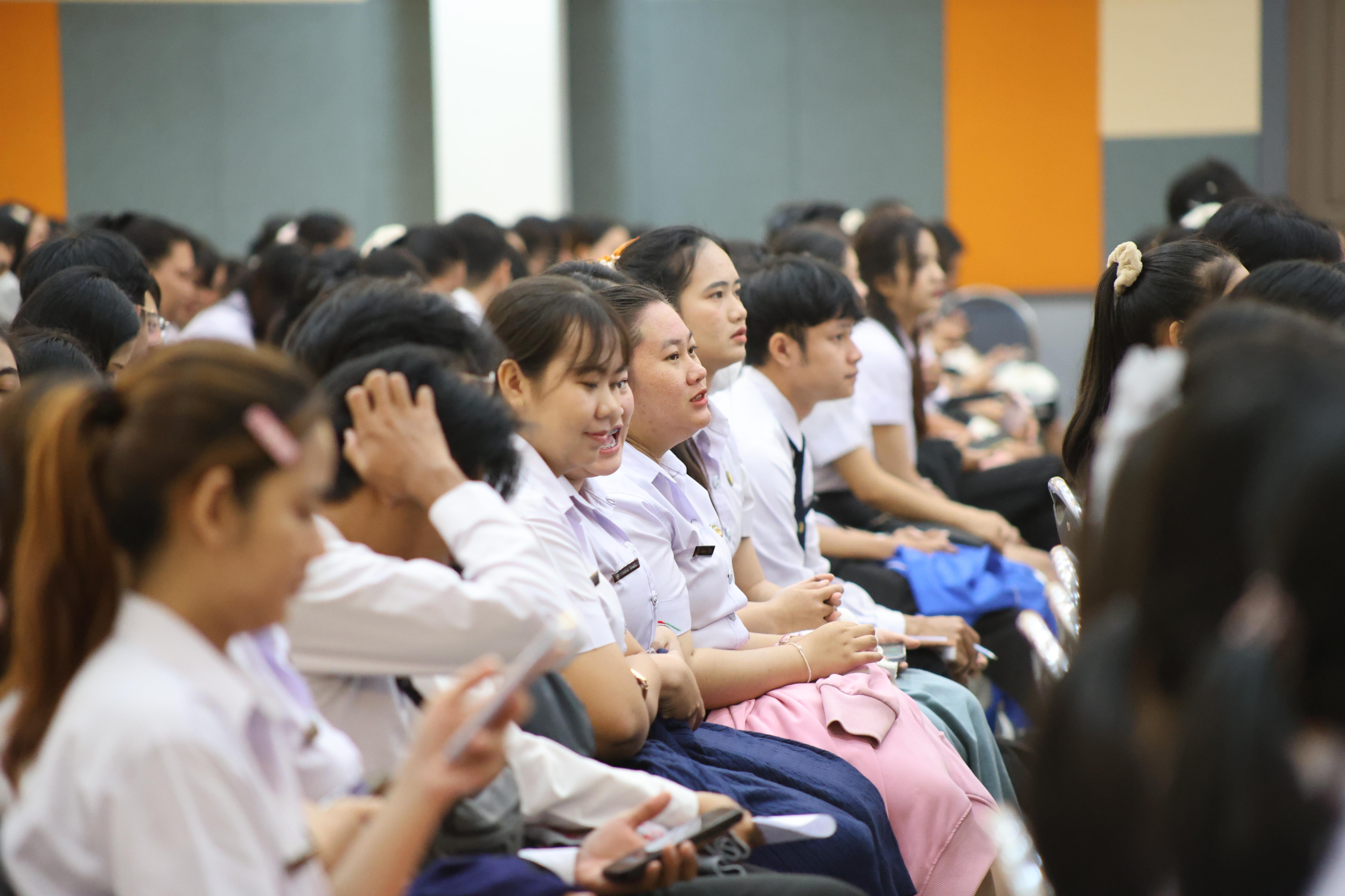 33. กิจกรรมสัมมนากลางภาคนศ.ฝึกประสบการณ์วิชาชีพครู ภาคเรียนที่ 2/2568