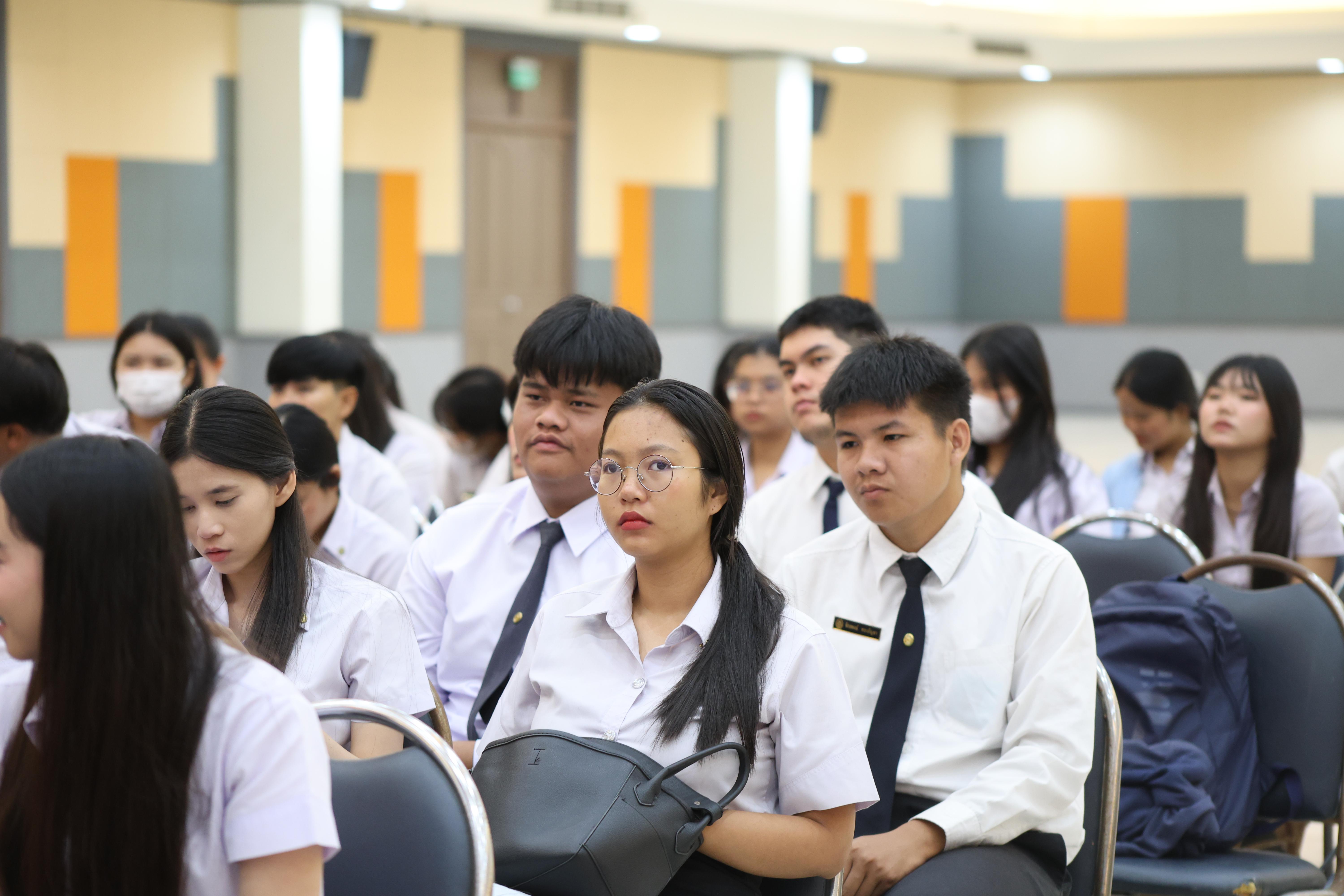 74. กิจกรรมสัมมนากลางภาคนศ.ฝึกประสบการณ์วิชาชีพครู ภาคเรียนที่ 2/2568