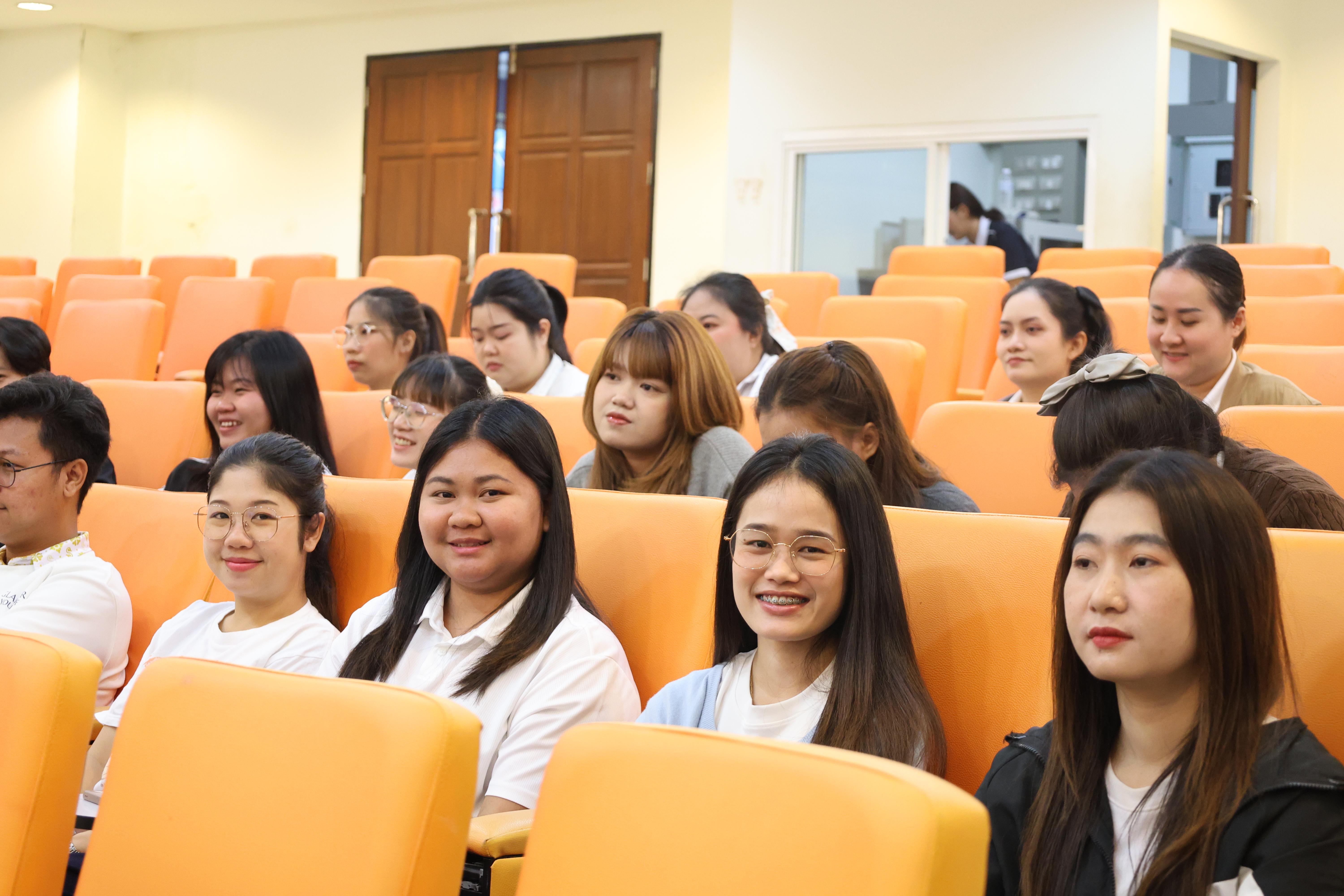 55. กิจกรรมอบรมเชิงปฏิบัติการคุณธรรม จริยธรรม และจิตอาสาจิตสาธารณะ