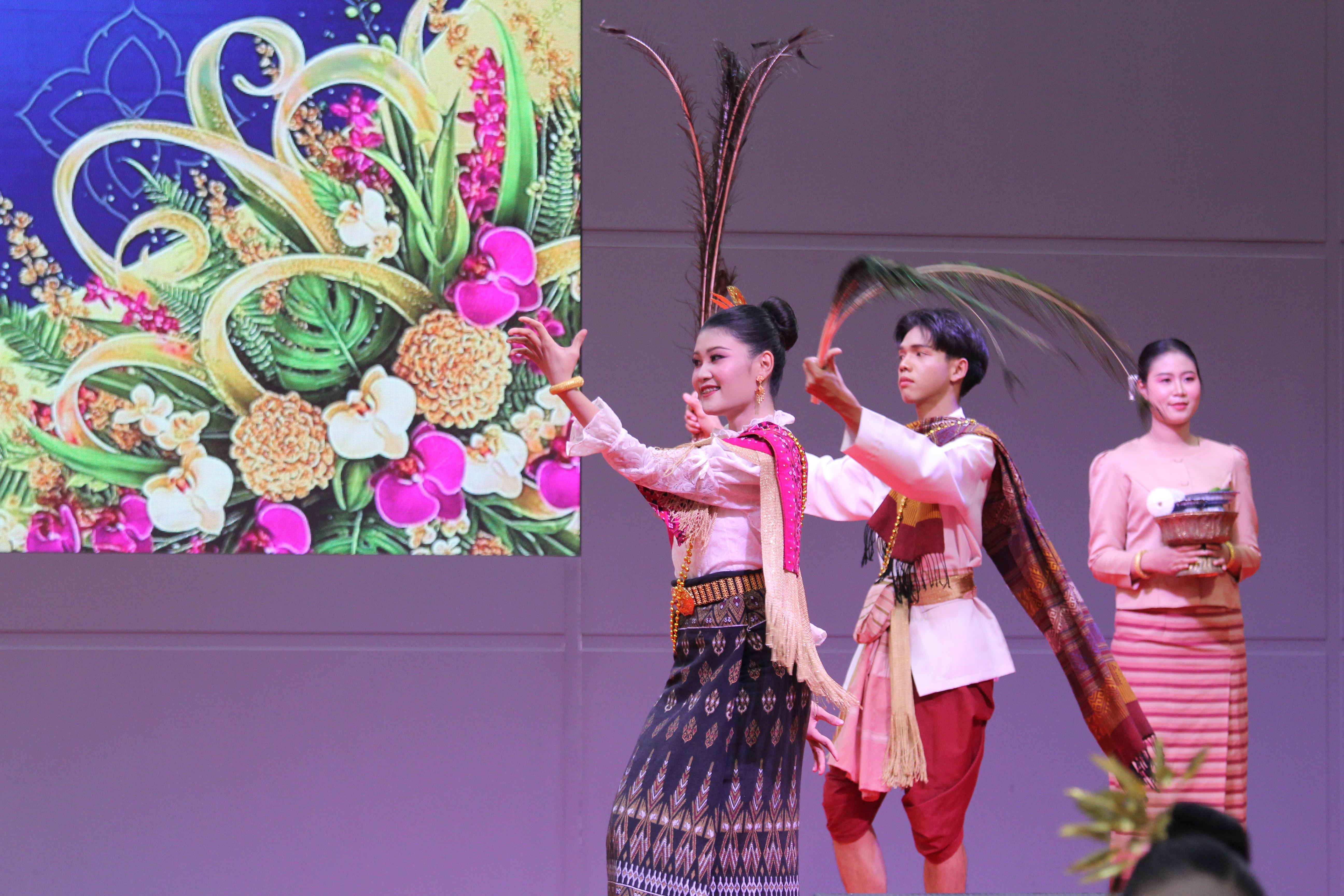 184. พิธีเปิดการแข่งขันทักษะวิชาการวิชาชีพครูและส่งเสริมศิลปวัฒนธรรม ครั้งที่13 มหาวิทยาลัยราชภัฏภาคเหนือ 8 สถาบัน
