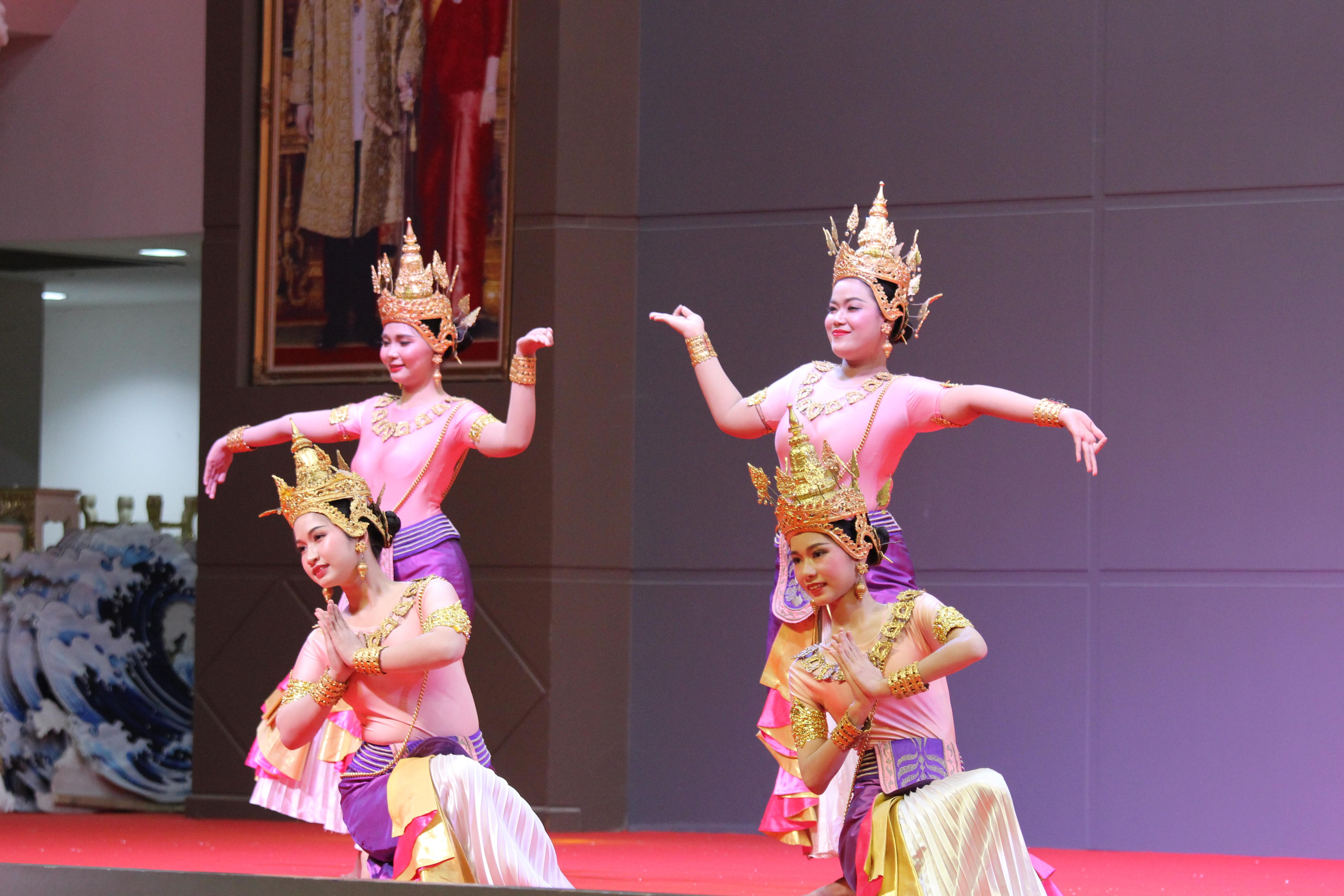 319. พิธีเปิดการแข่งขันทักษะวิชาการวิชาชีพครูและส่งเสริมศิลปวัฒนธรรม ครั้งที่13 มหาวิทยาลัยราชภัฏภาคเหนือ 8 สถาบัน