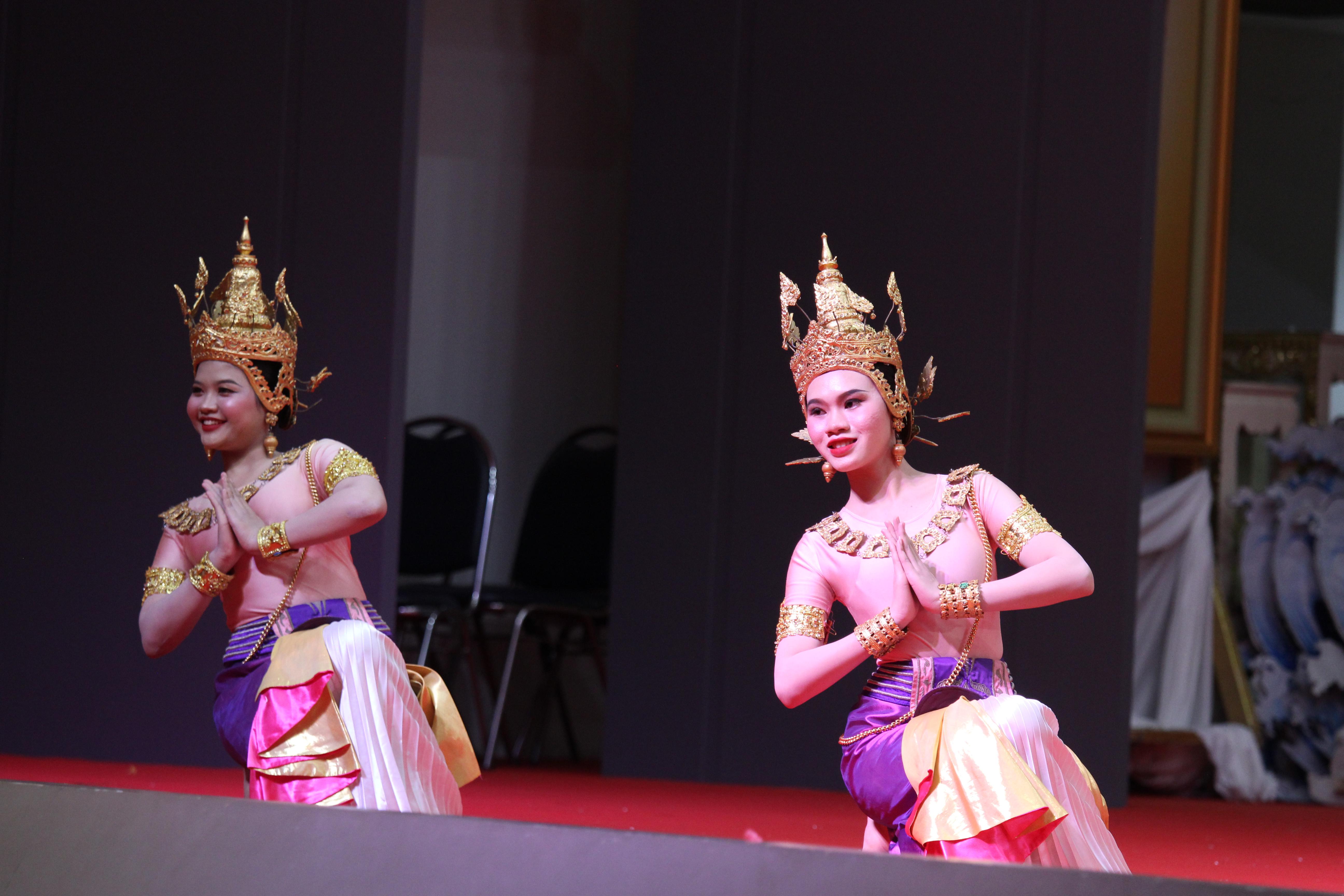 320. พิธีเปิดการแข่งขันทักษะวิชาการวิชาชีพครูและส่งเสริมศิลปวัฒนธรรม ครั้งที่13 มหาวิทยาลัยราชภัฏภาคเหนือ 8 สถาบัน