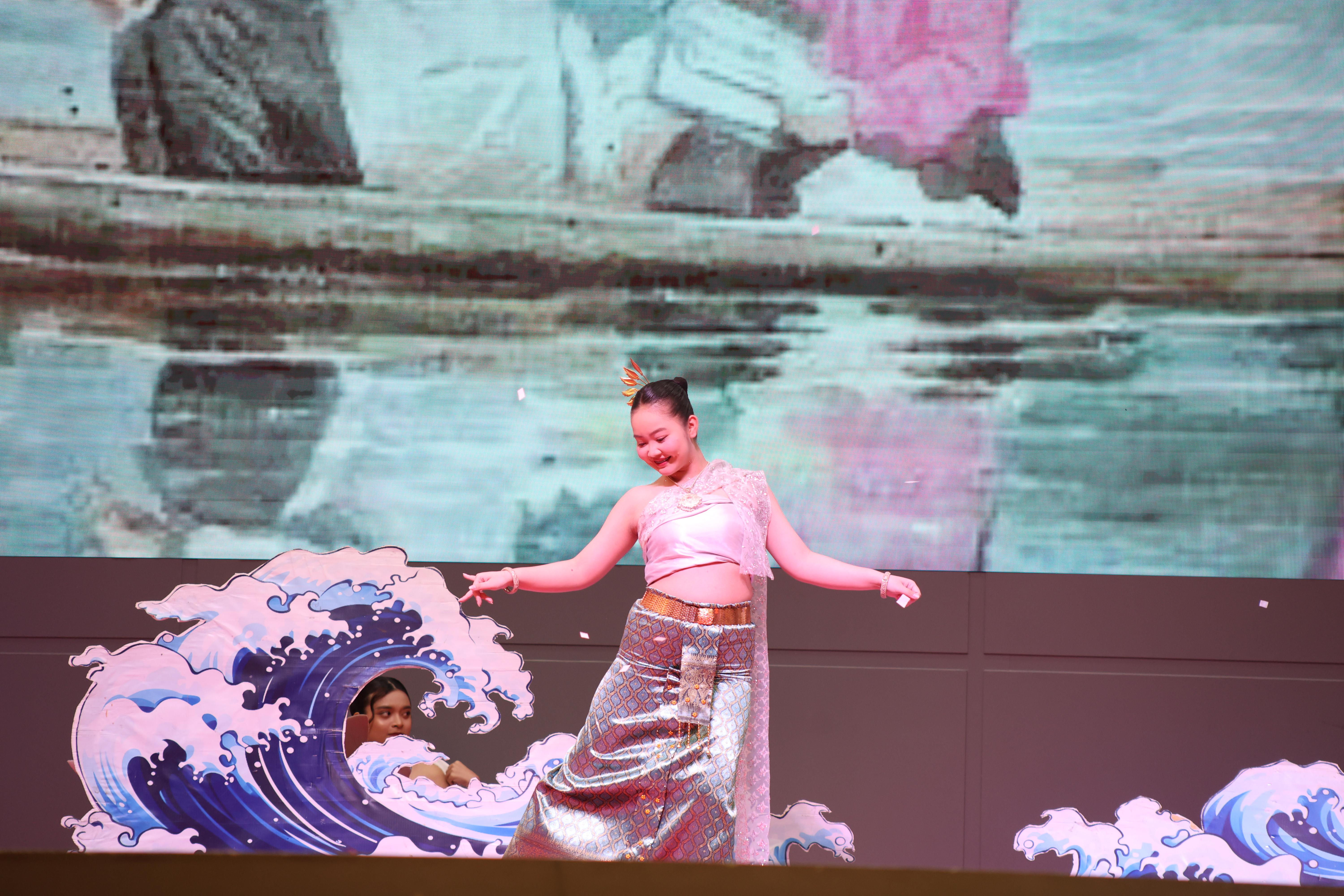 404. พิธีเปิดการแข่งขันทักษะวิชาการวิชาชีพครูและส่งเสริมศิลปวัฒนธรรม ครั้งที่13 มหาวิทยาลัยราชภัฏภาคเหนือ 8 สถาบัน